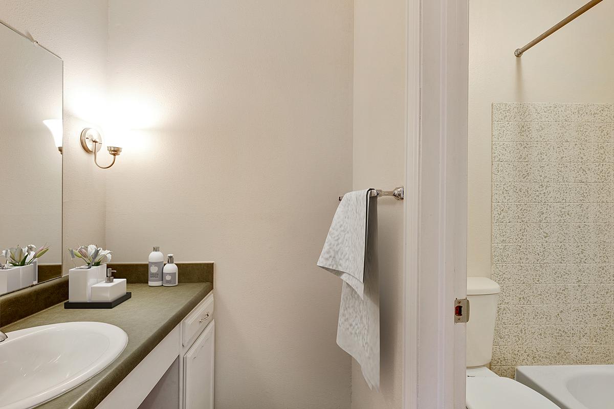 Greenway Apartments – photo 5