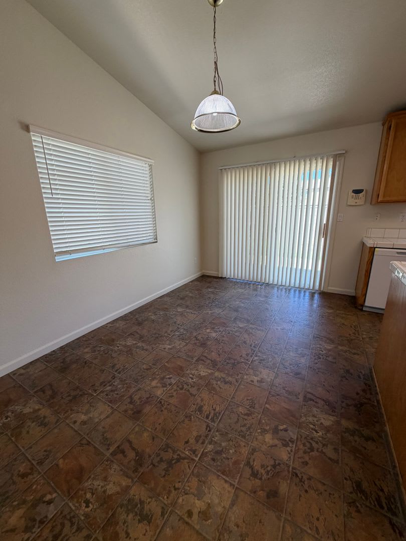 NICE HOME IN ELK GROVE!! – photo 4