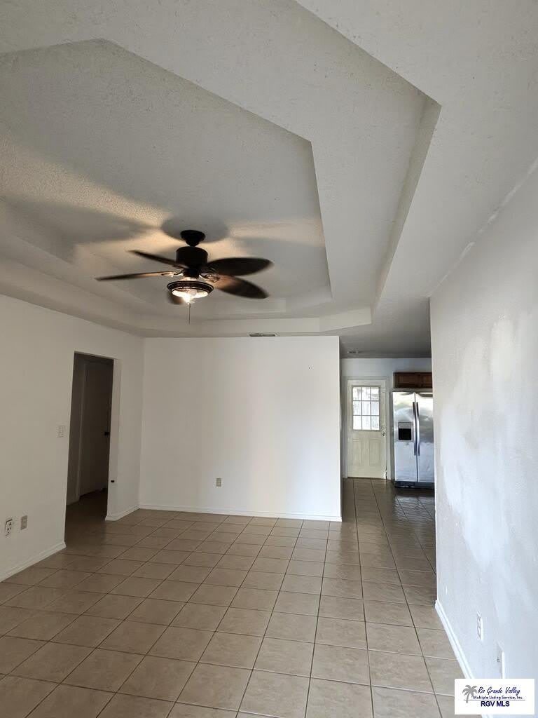 2816 AVILA ST. – photo 2