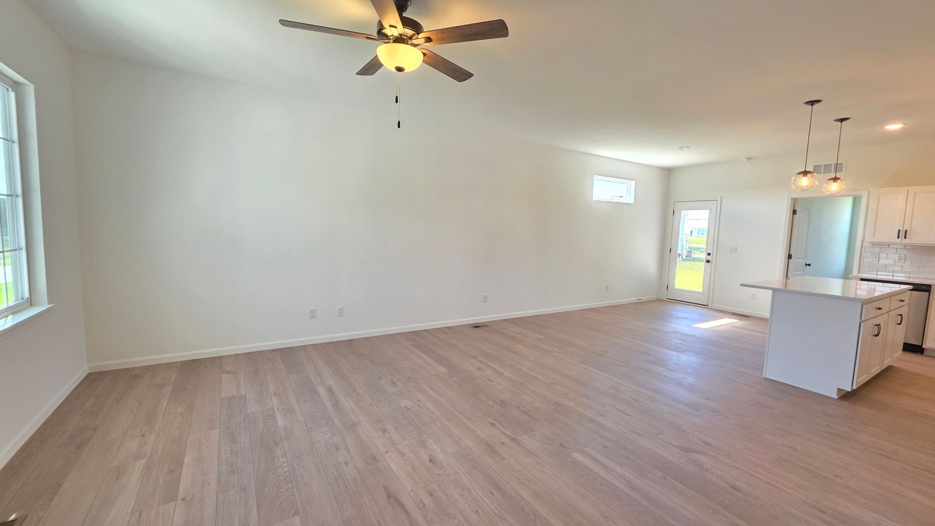 3 BR/2BA – photo 3