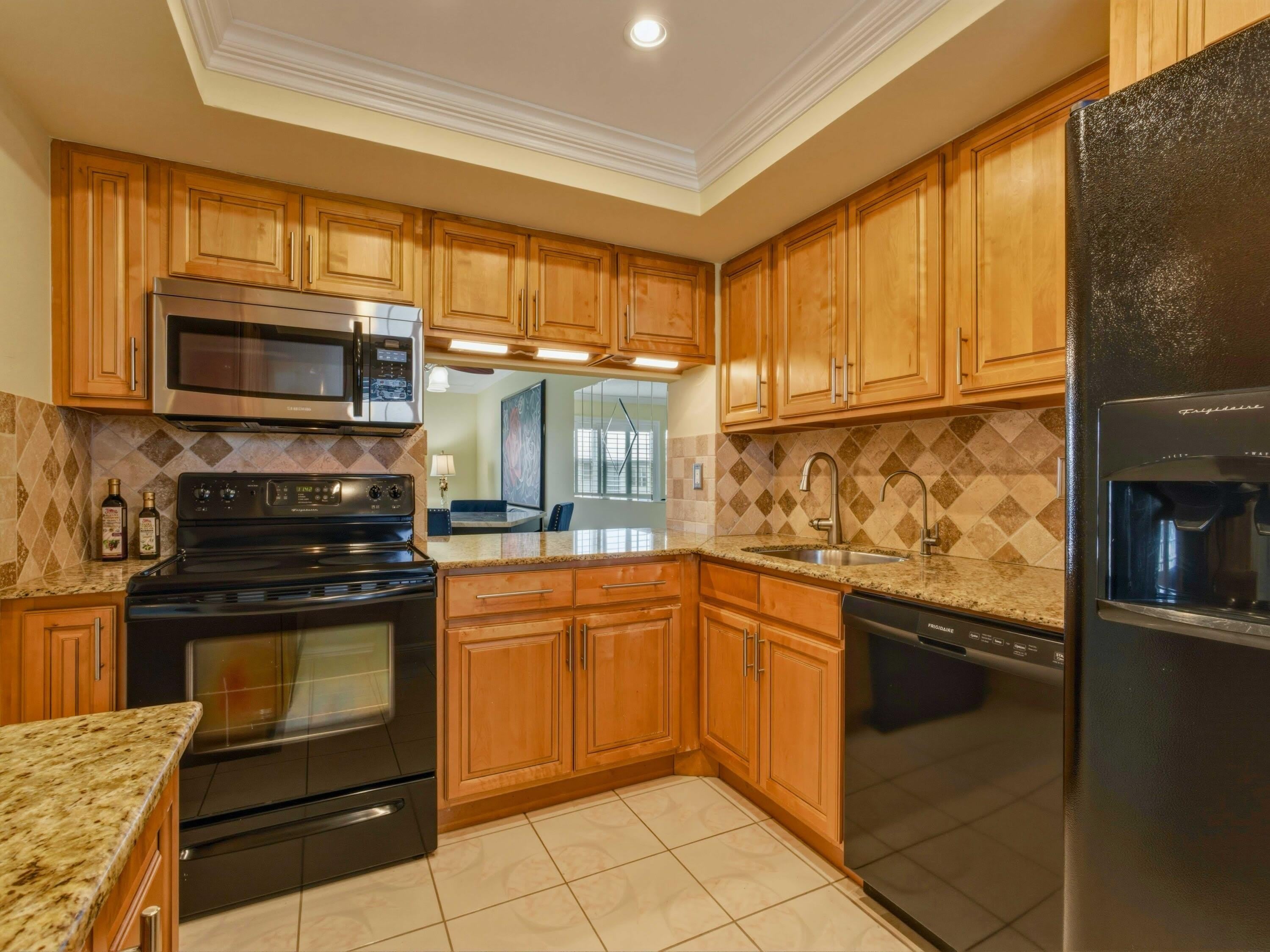 9810 MARINA Boulevard – photo 3