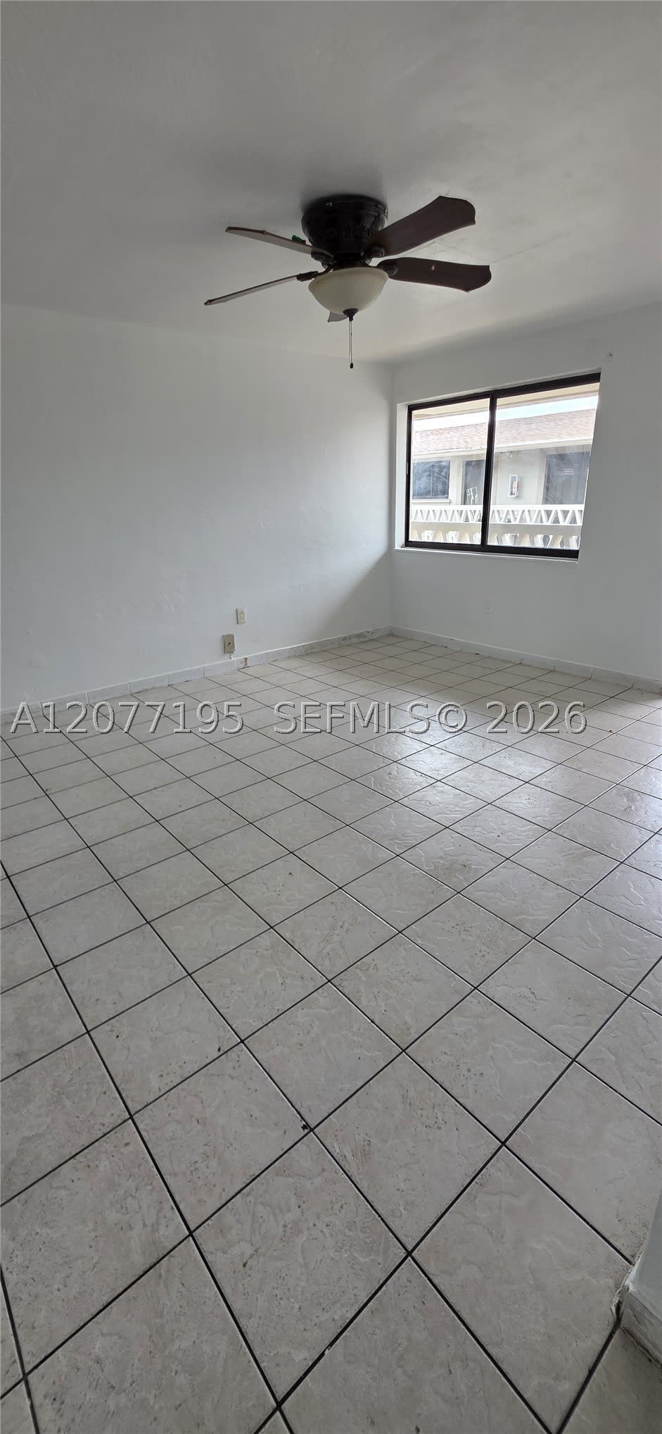 664 W 29th St – photo 5