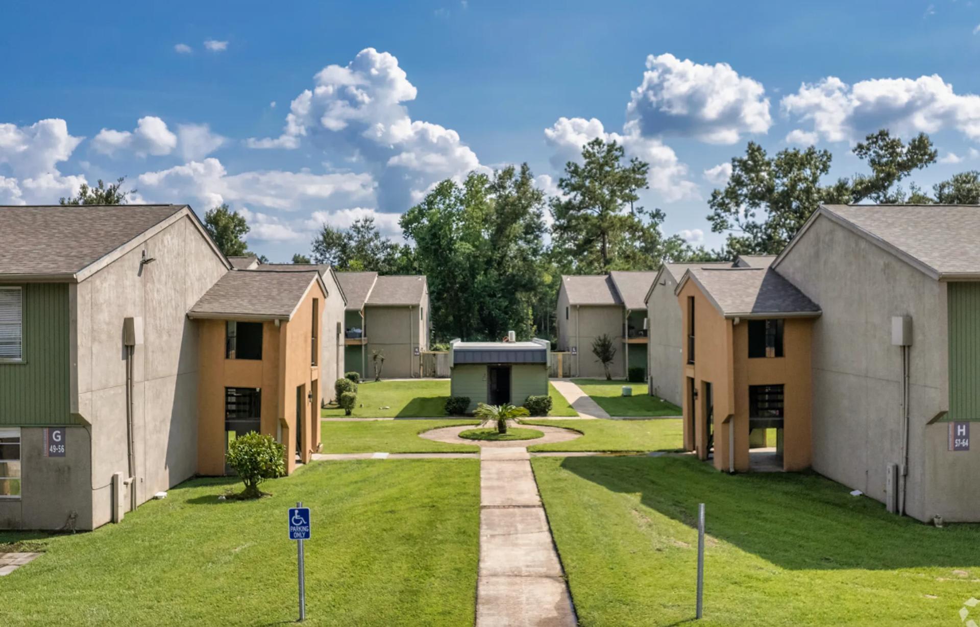 Sunset Grove Apartments – photo 4