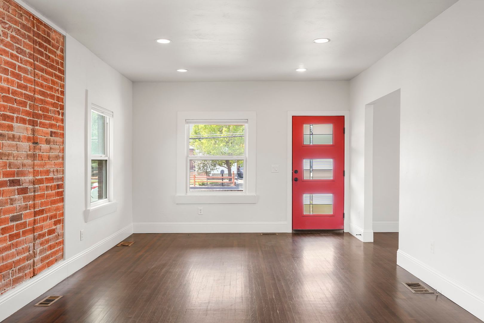 Updated 2-Bed + Office on Large Lot with 2-Car Garage – photo 4