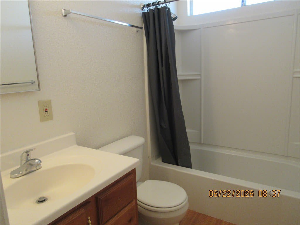 3096 E Butler 1 Avenue – photo 5