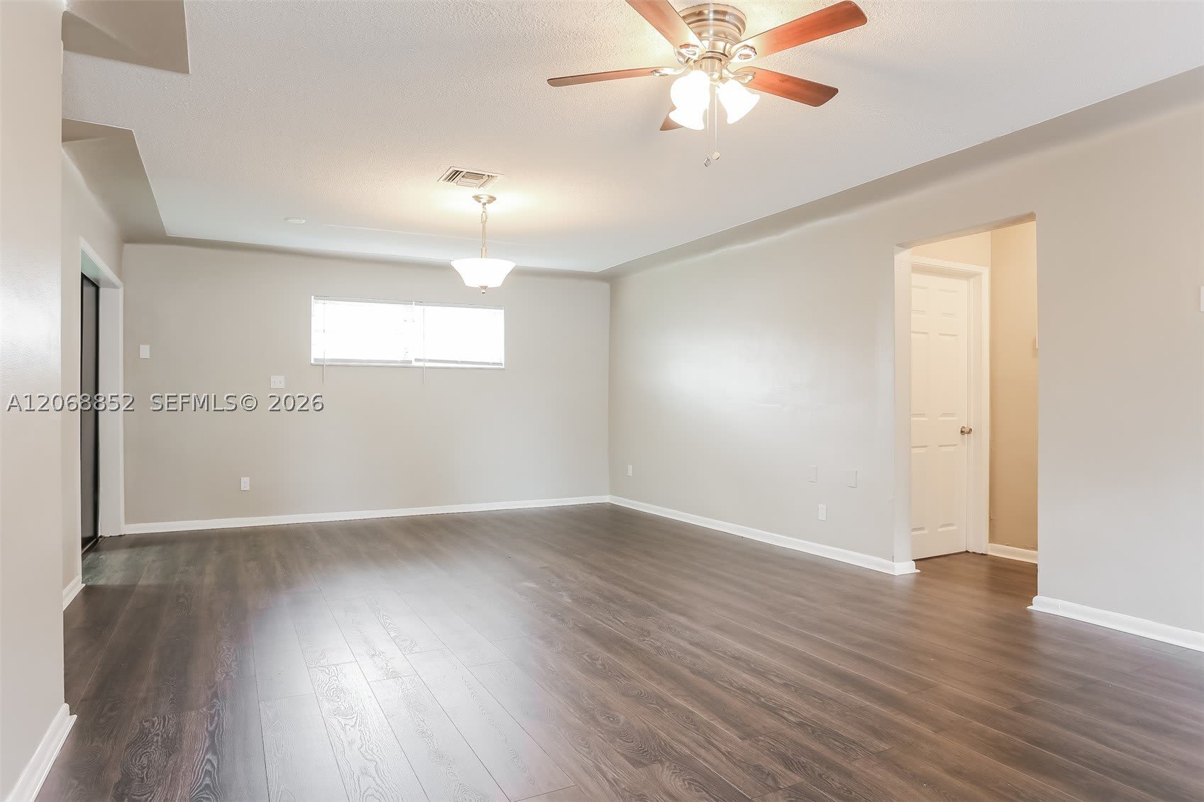 1565 NW 6th Ave – photo 4