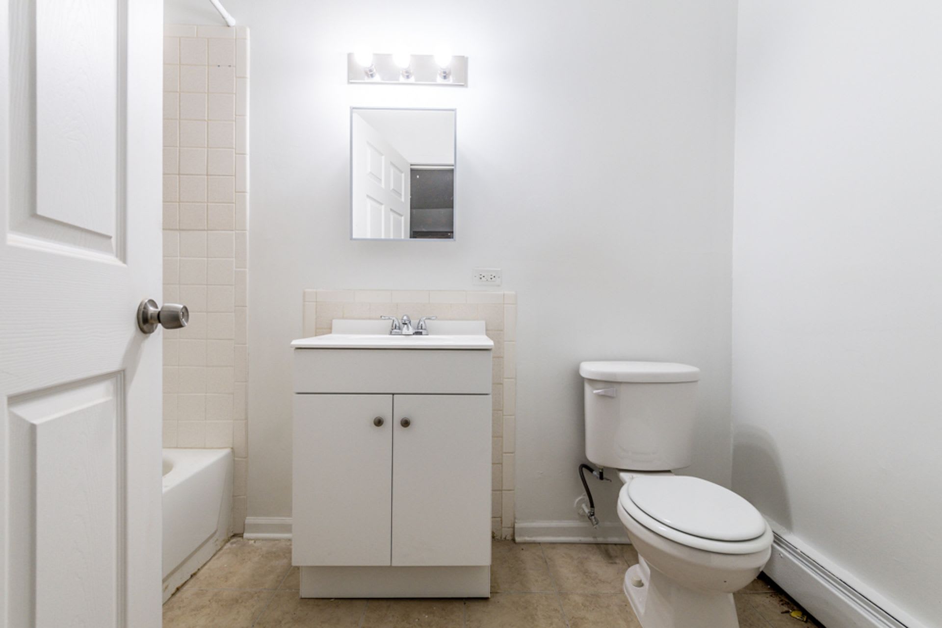 5556 W Jackson – photo 4