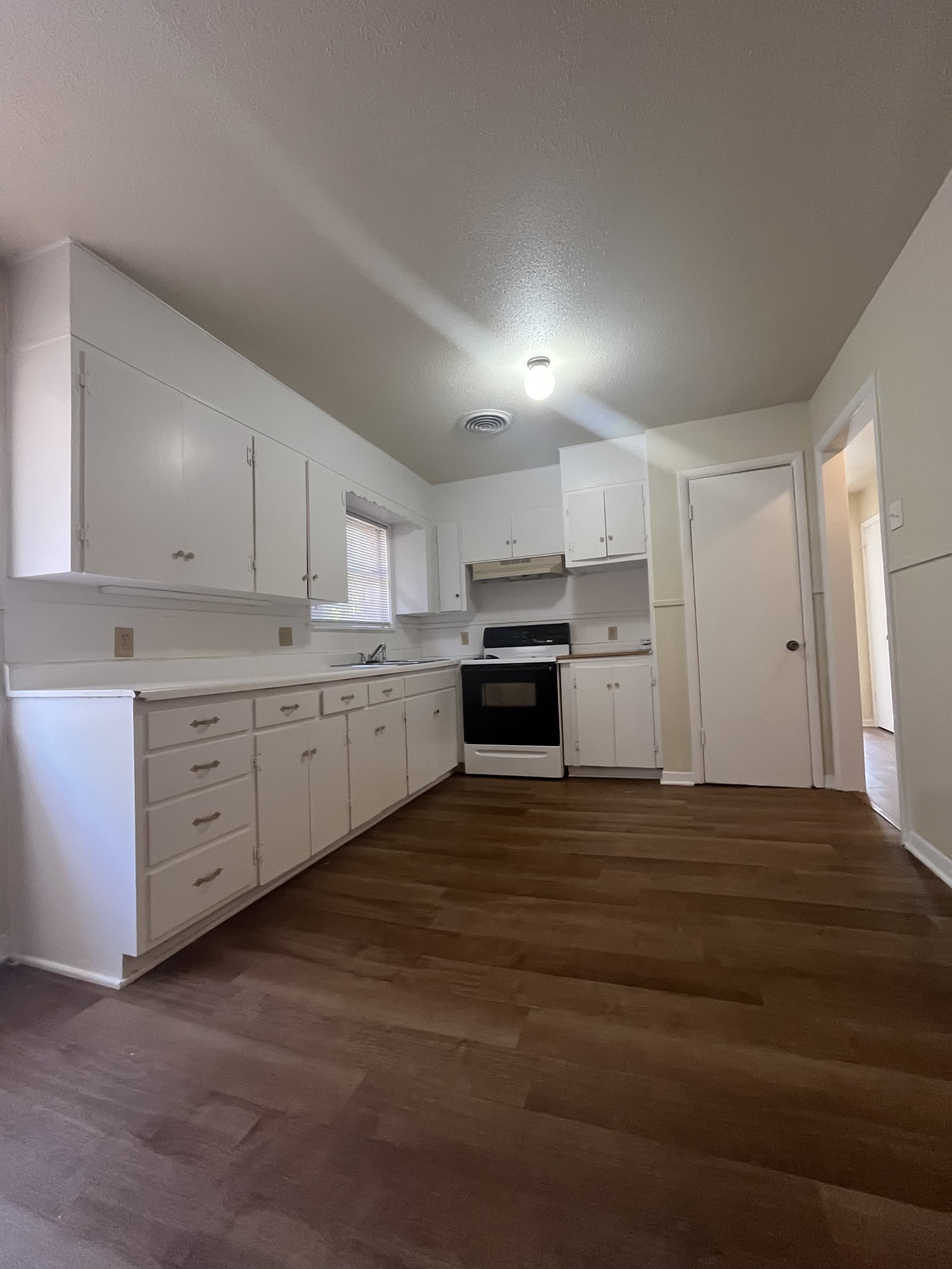 1710 Avalon Road – photo 5