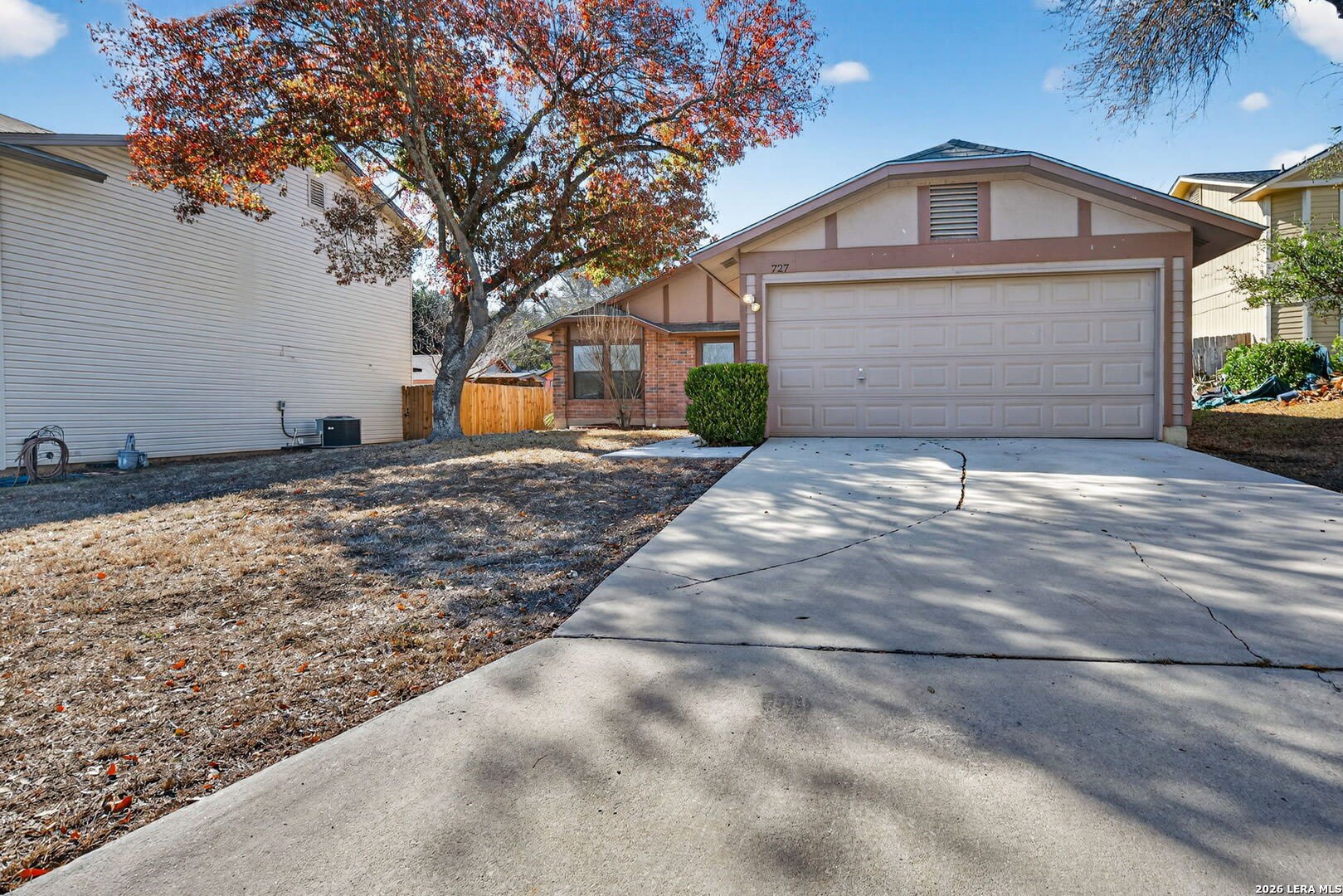 727 Cypressbrook Dr – photo 2