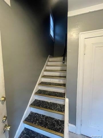 15893 LAUDER Street – photo 4