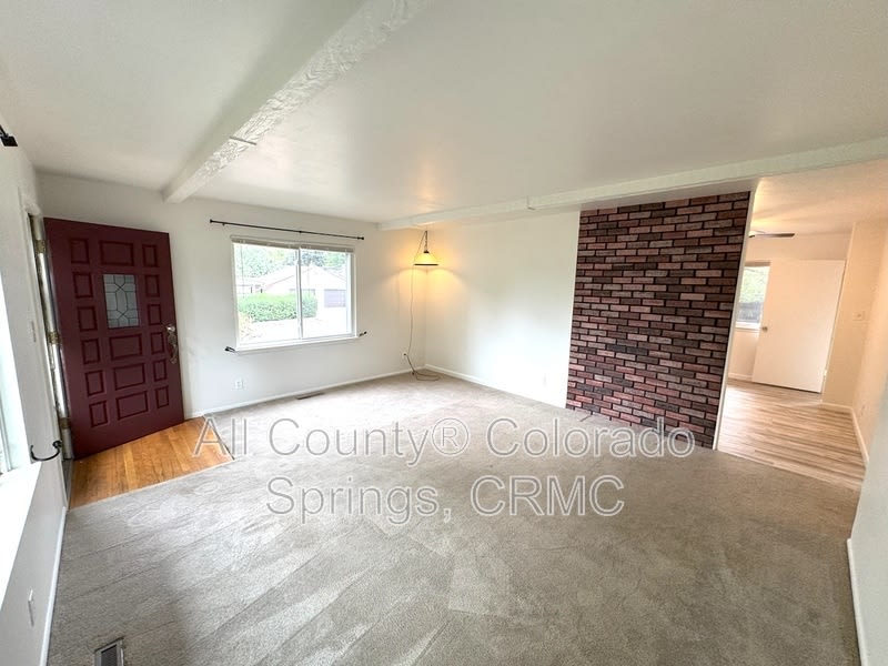 1515 Eagle View Drive – photo 3