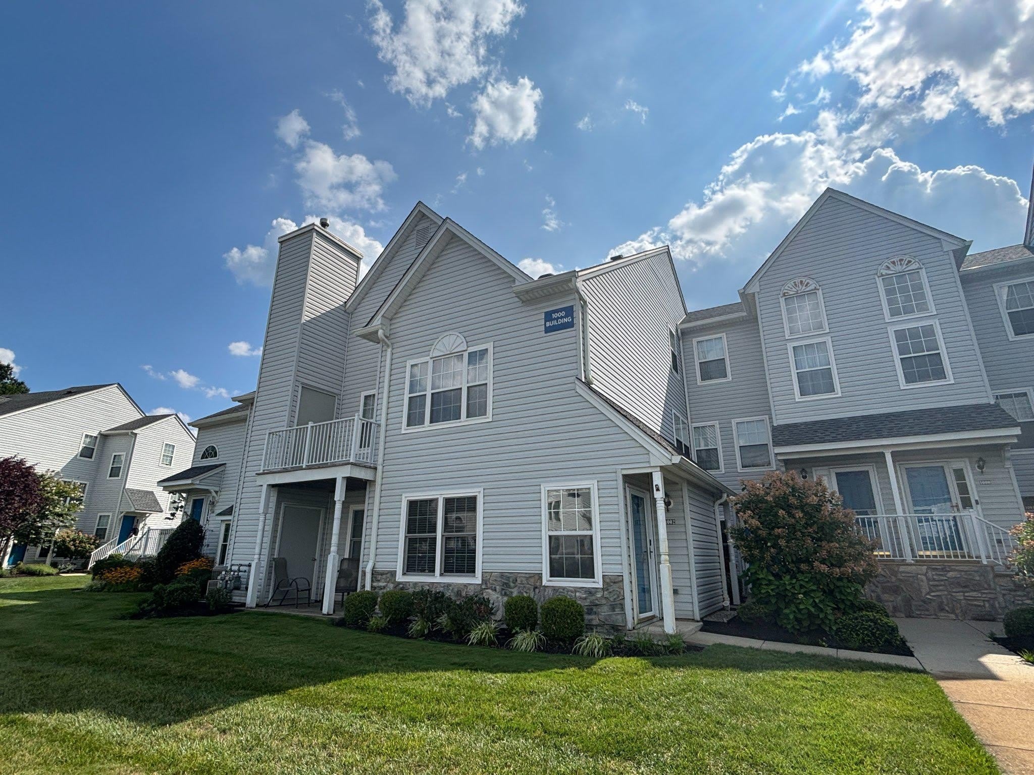 1002 SQUIRREL Road – photo 1