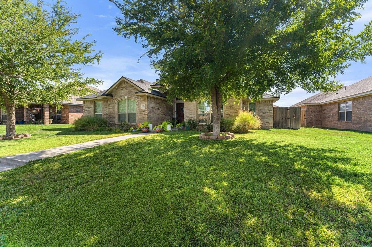 7905 Alexandria Avenue – photo 2
