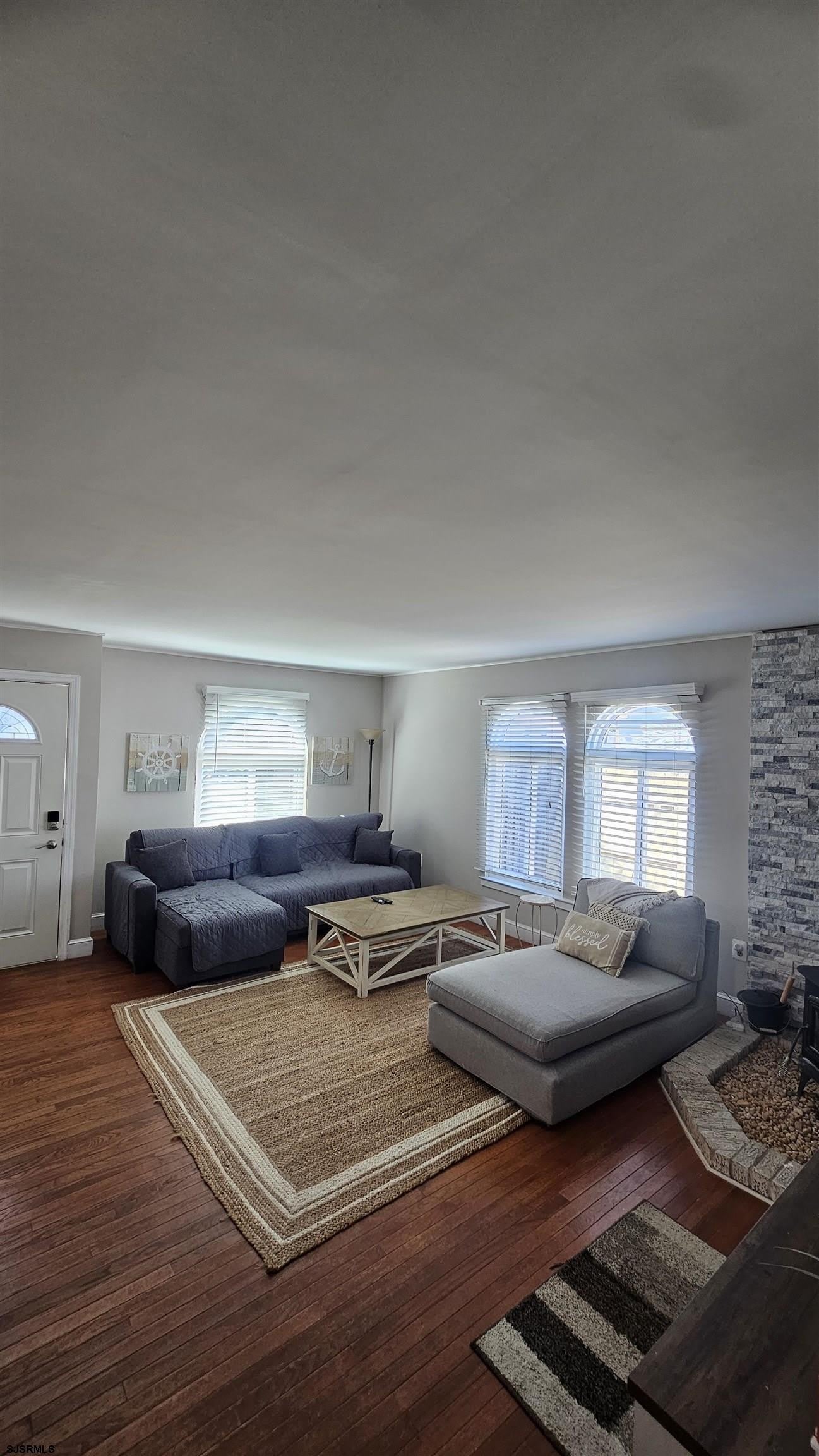 518 Casa Dr – photo 2