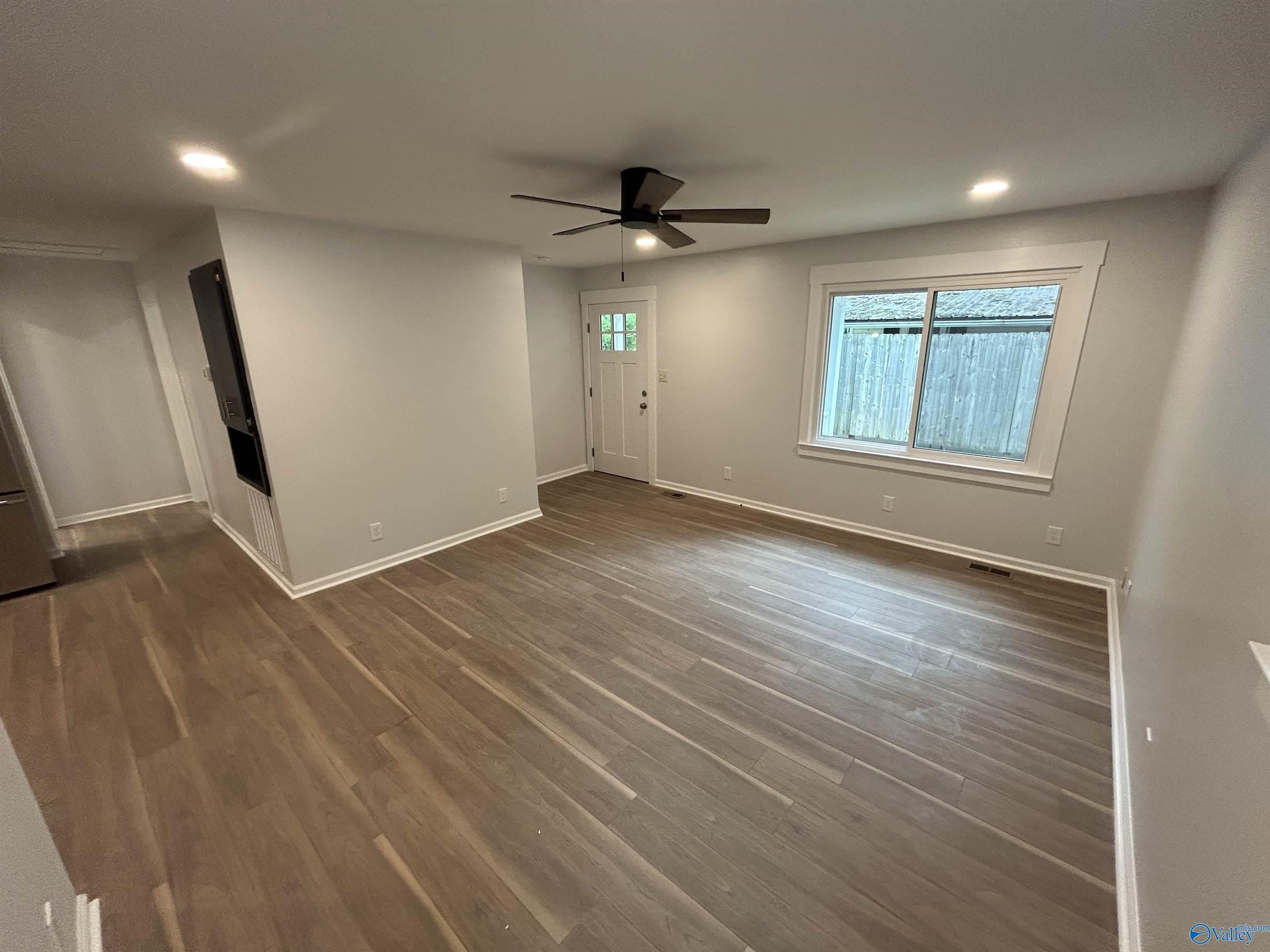 578 W Limestone Road – photo 4