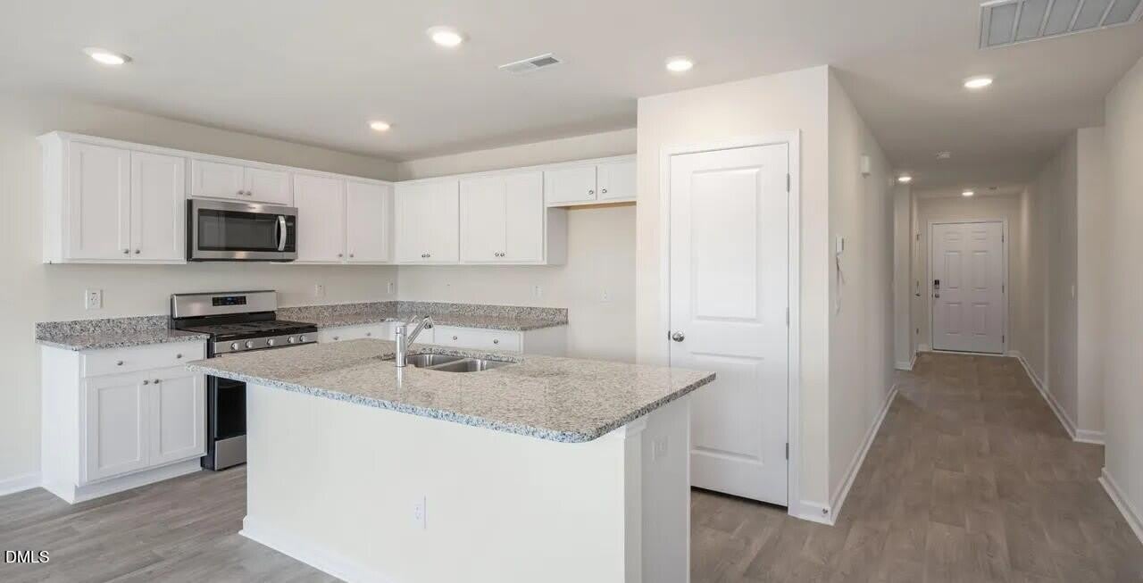 216 Olive Branch Street – photo 5