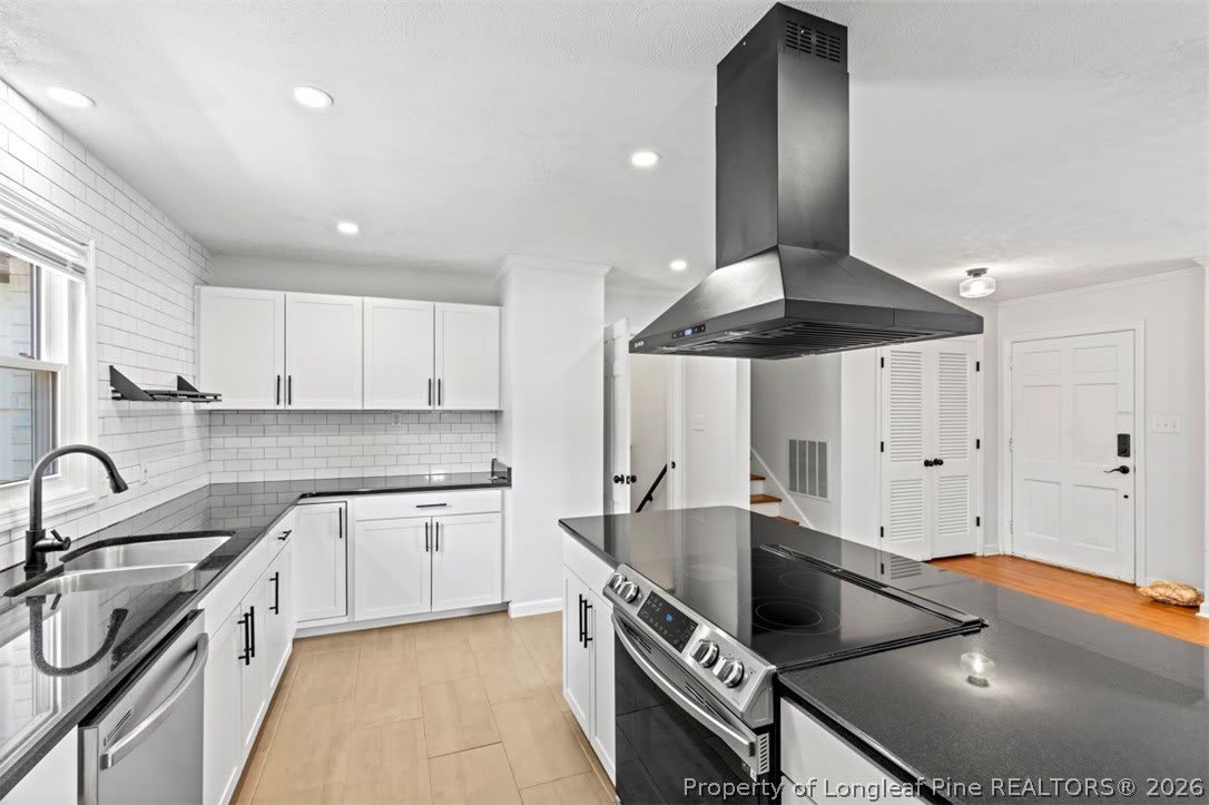 2710 Fordham Drive – photo 4