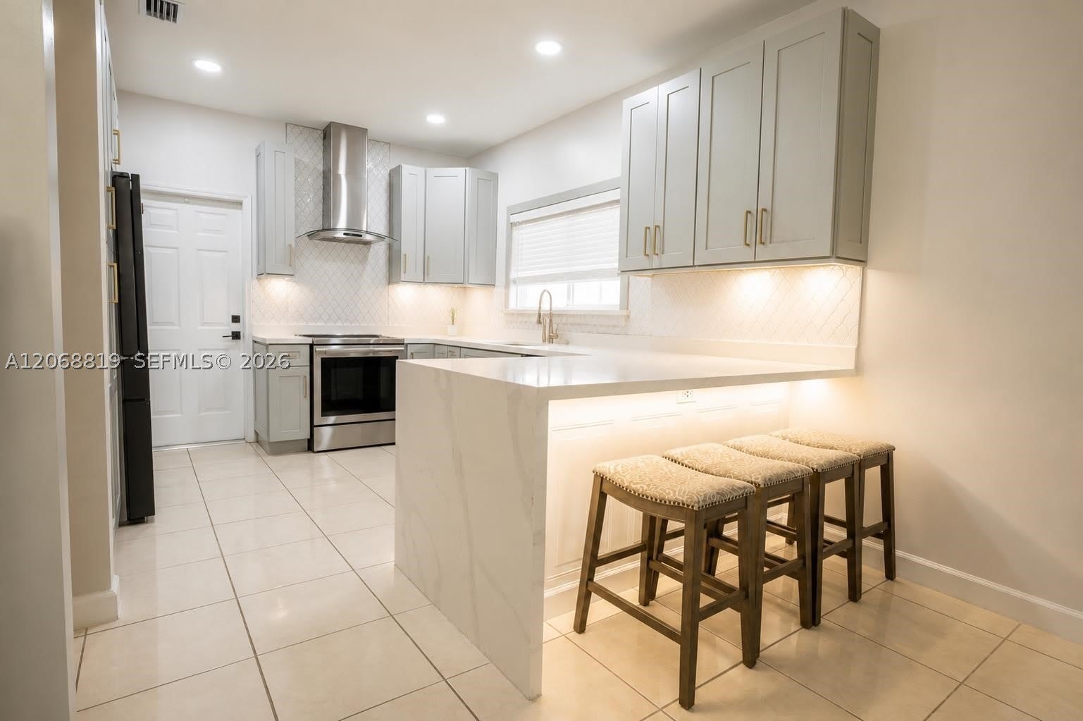 2721 Ne 42Nd Ave – photo 5