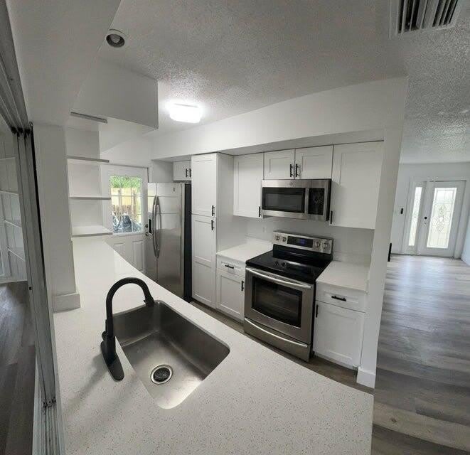 402 NE Armory Circle – photo 2