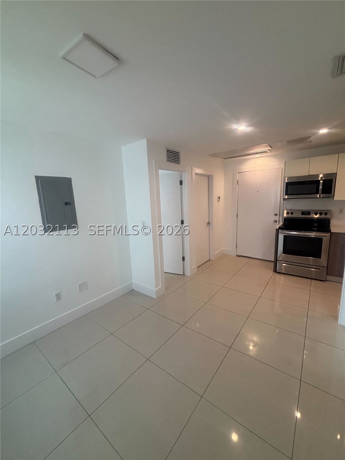 829 Sw 18Th Ave – photo 3