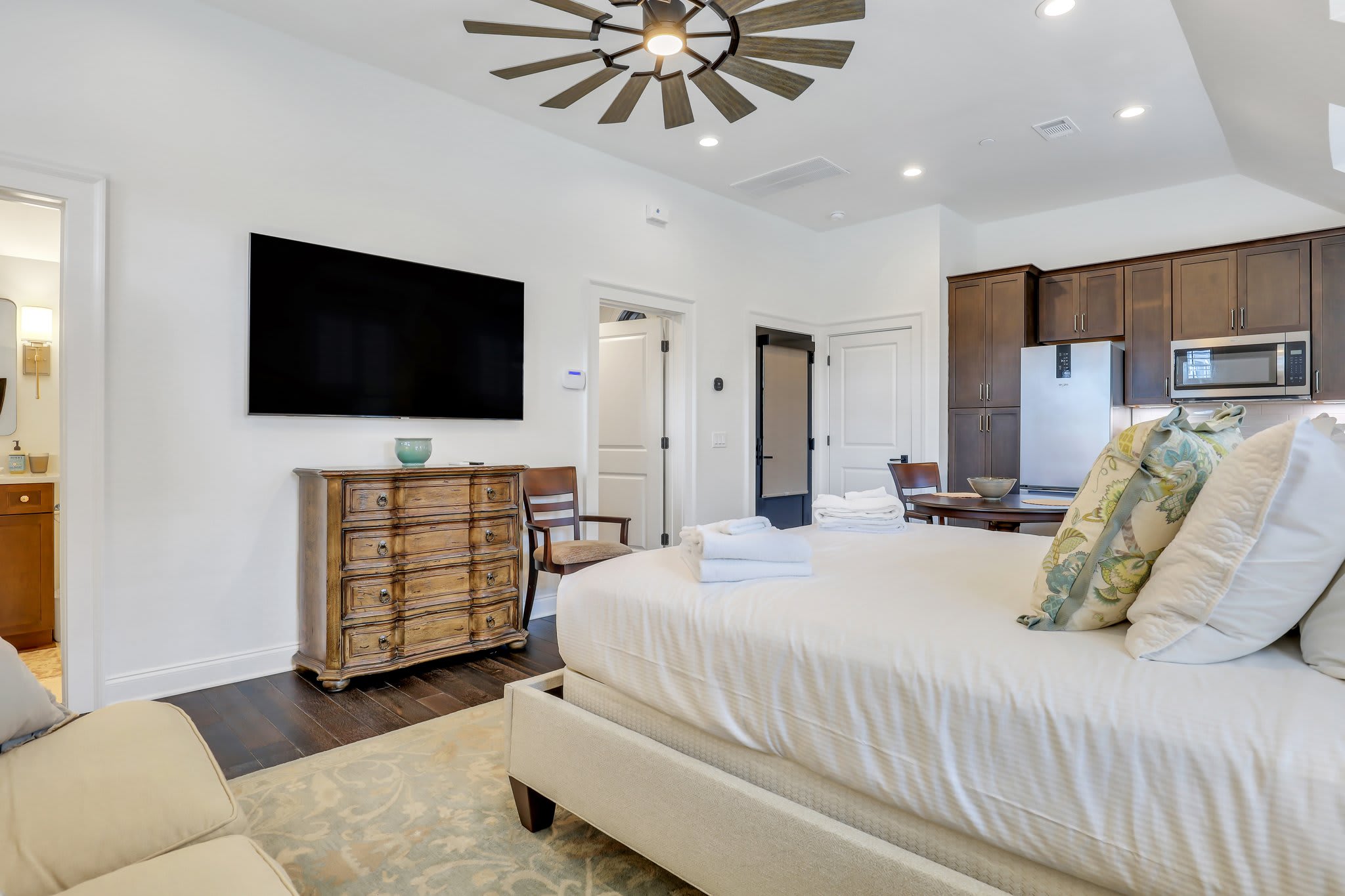 450 Geo Meyer Ave – photo 4