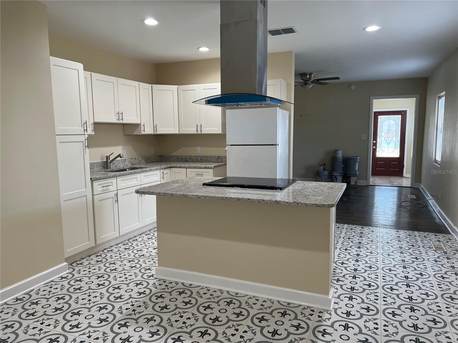 407 AVENUE A SE – photo 5