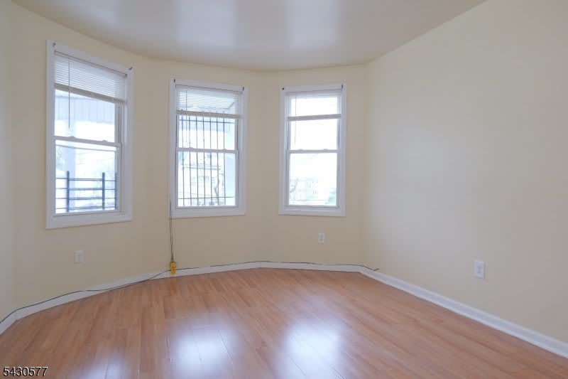 84 Scheerer Ave – photo 3