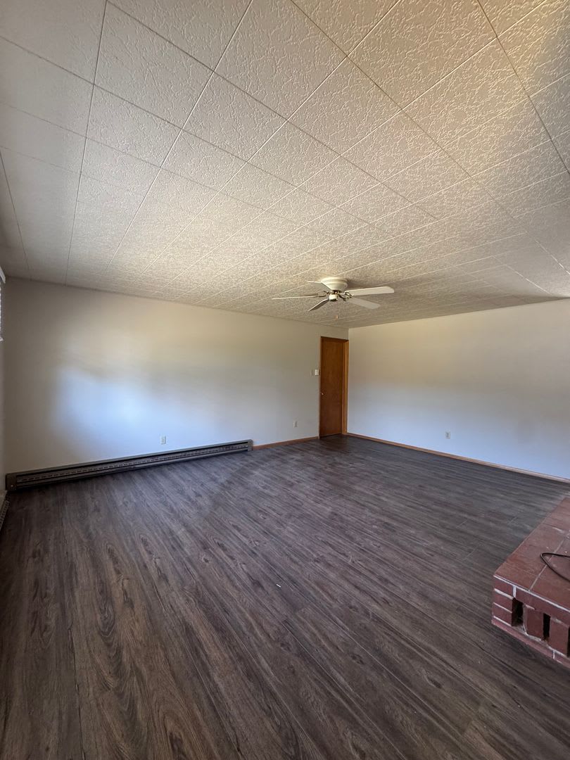Updated 3 Bedroom Home With Large Fenced Yard – photo 2