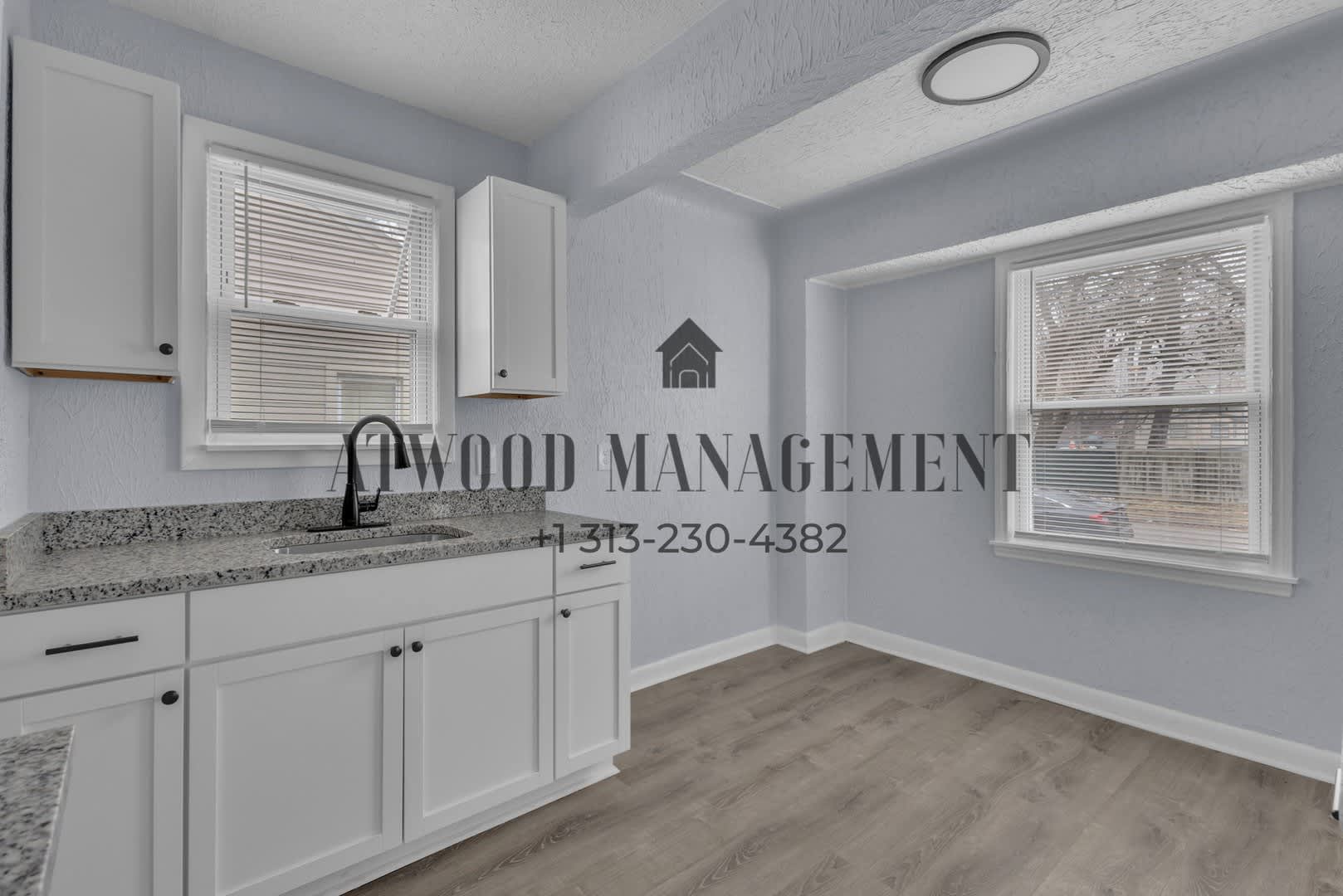 This beautifully updated 3-bedroom, 1-bath single-family home is ready for move-in! – photo 4