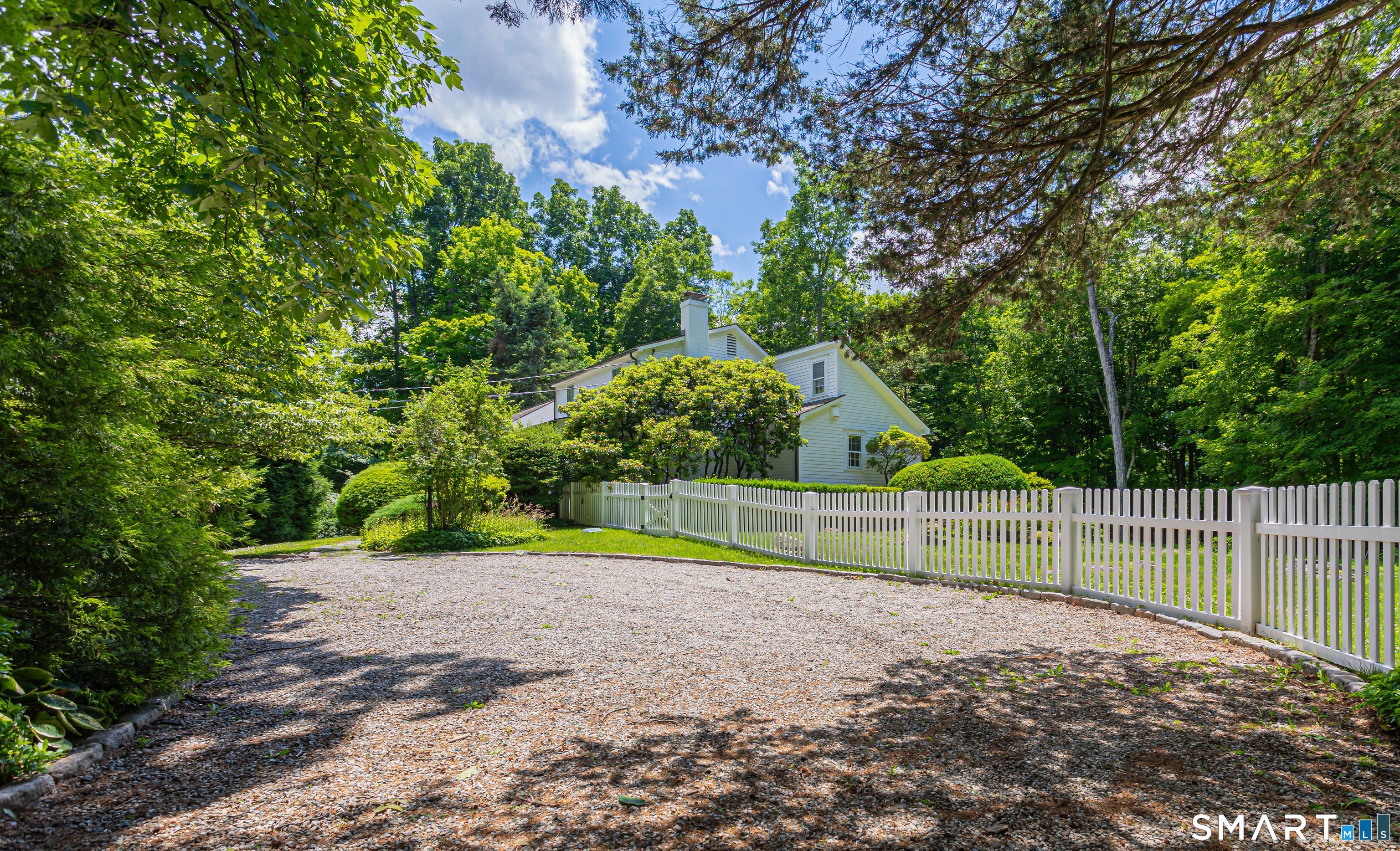 896 Westport Road – photo 3