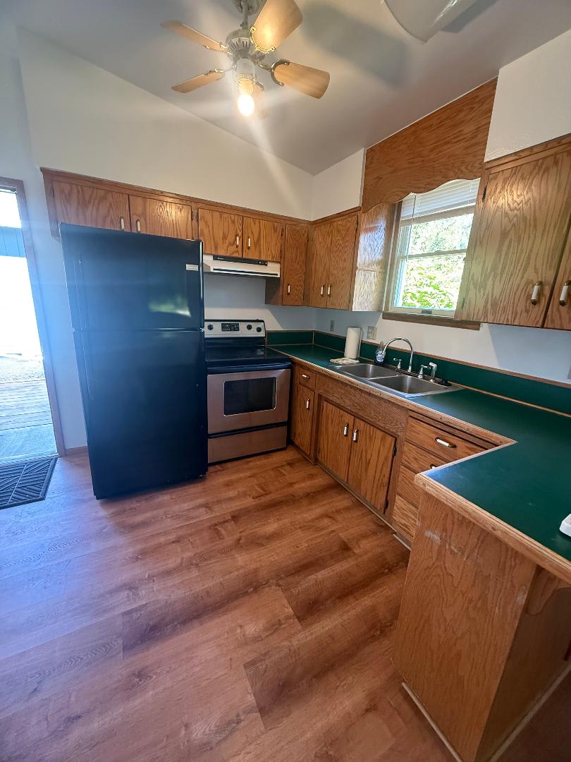 329 Gael Lane – photo 2