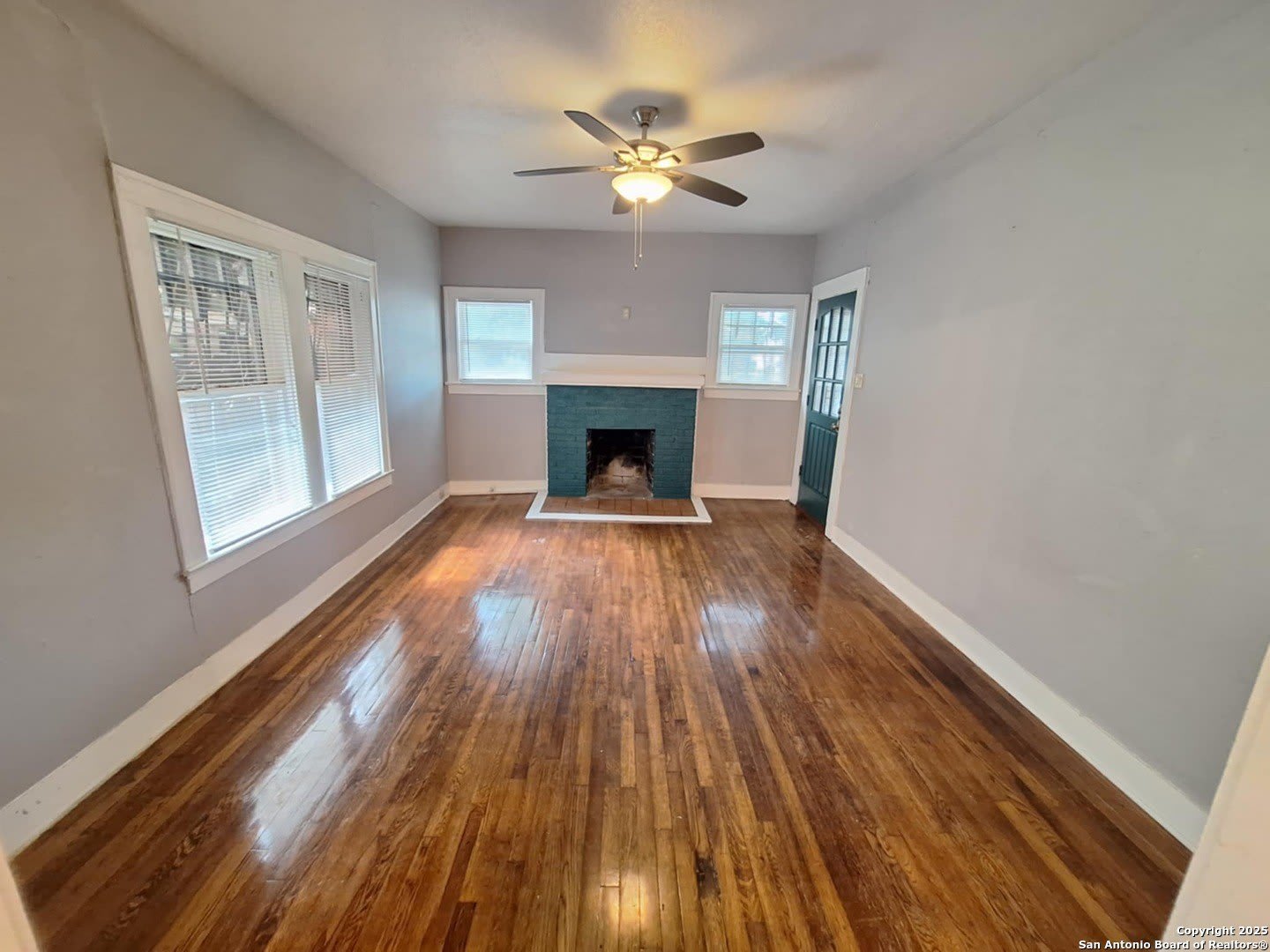 2134 CINCINNATI AVE – photo 3