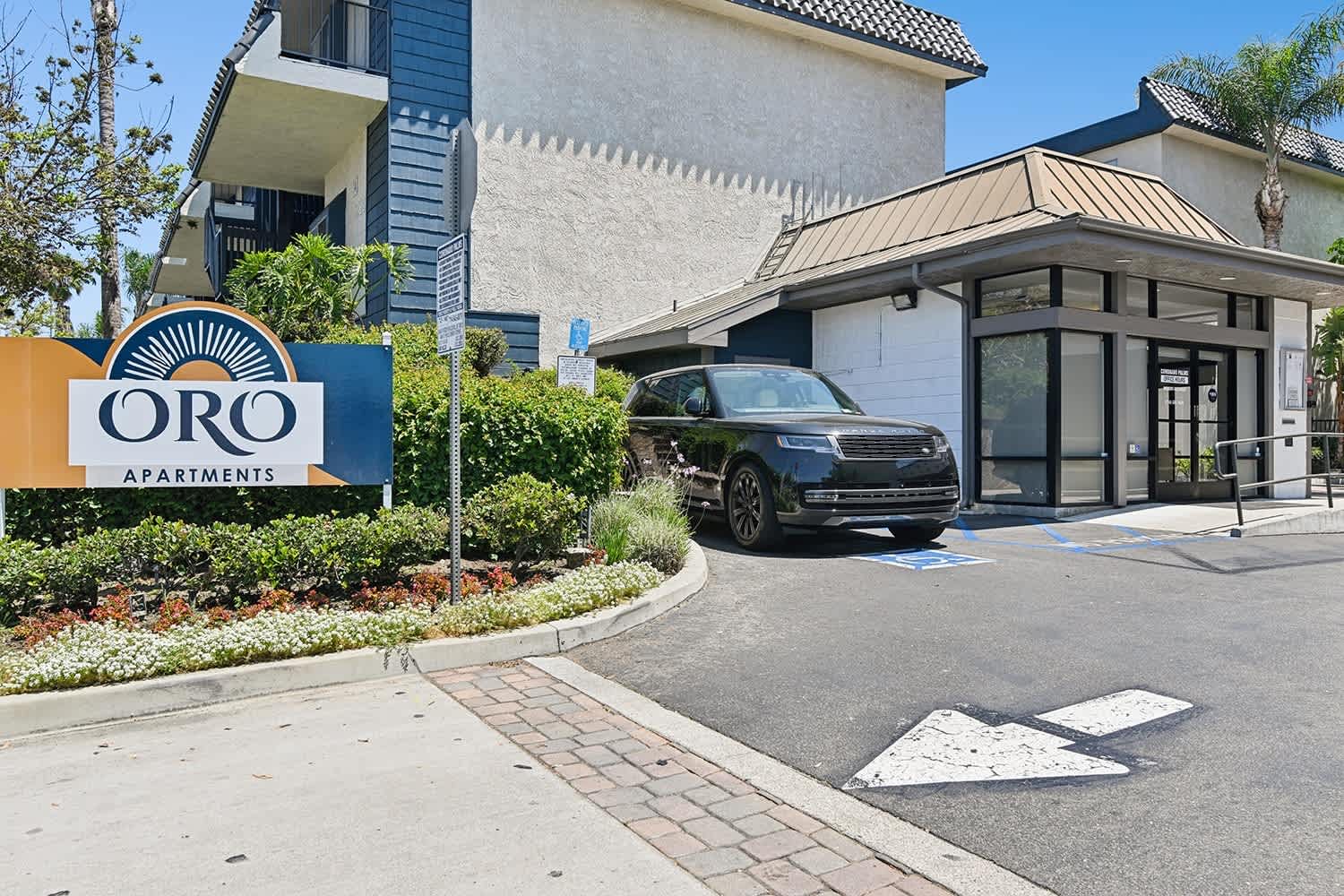 Oro Apartments – photo 1