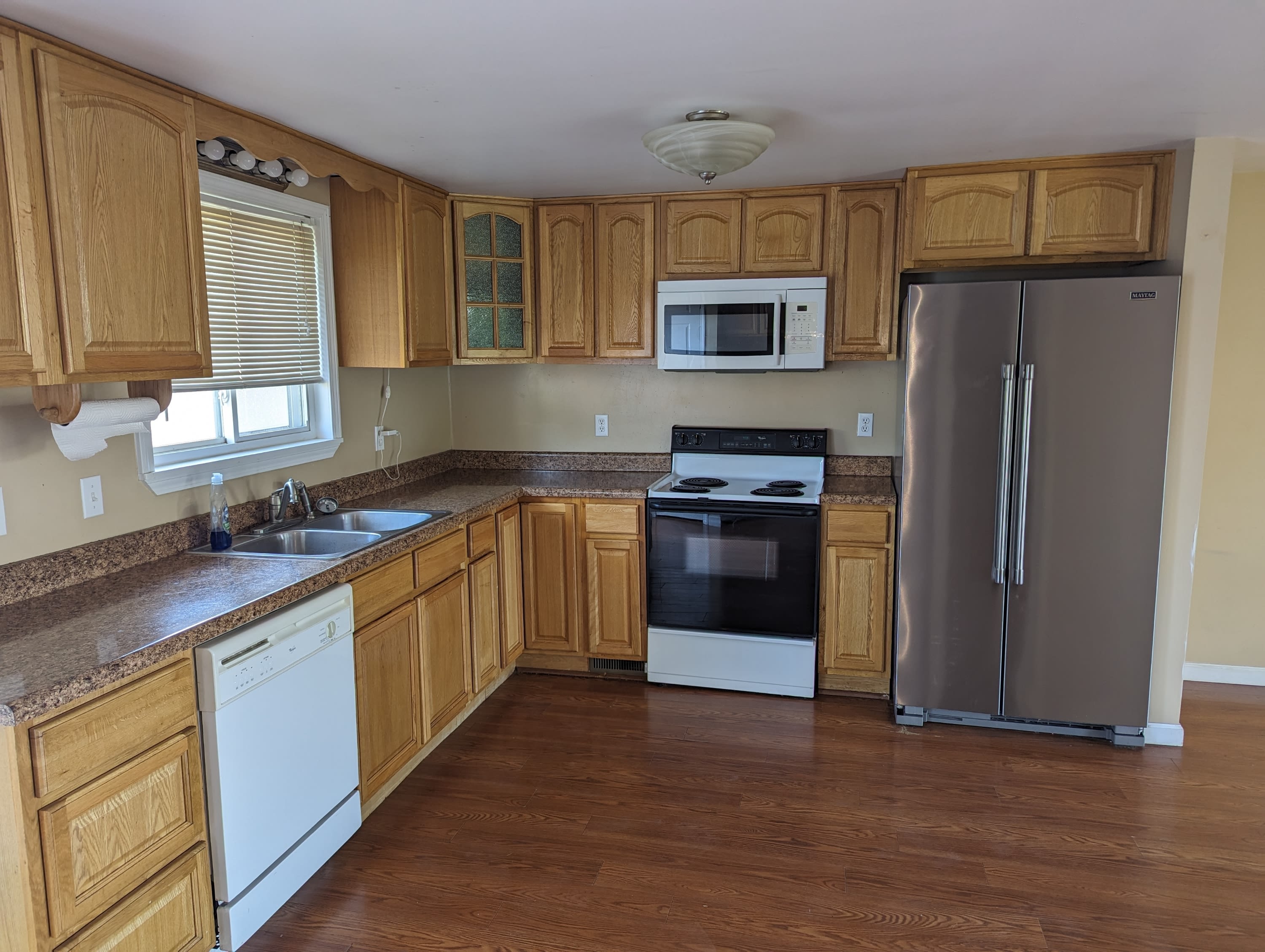 613 Cusick – photo 2