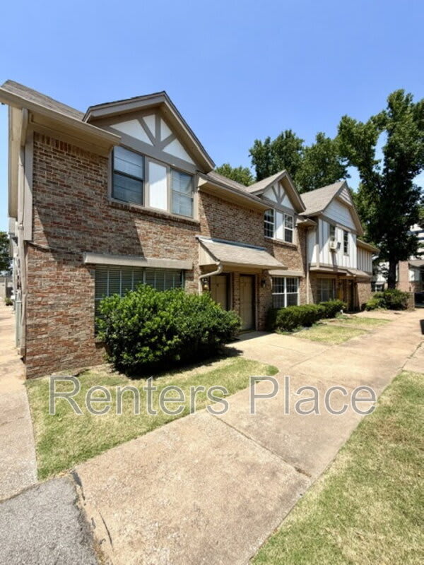 2418 E 59th Ct. – photo 1