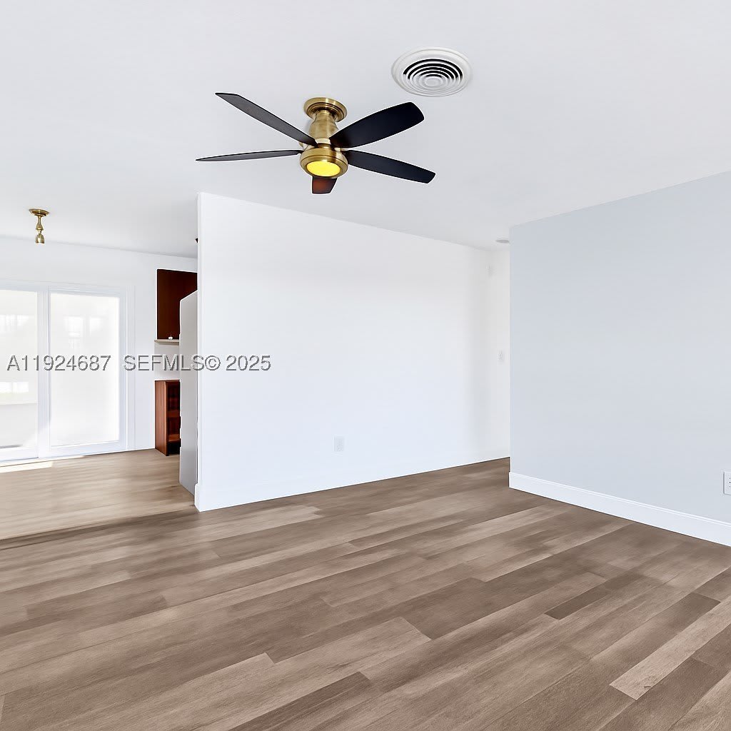 1520 NE 14th Ter – photo 4