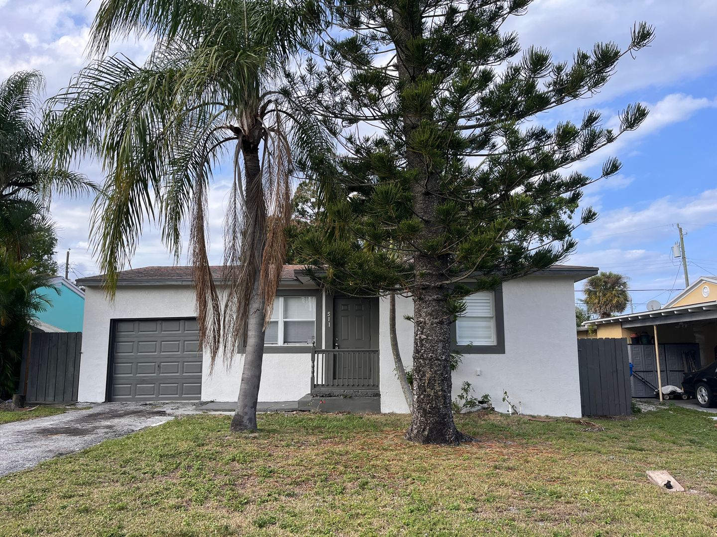 Newly renovated 3/2 for rent! – photo 3