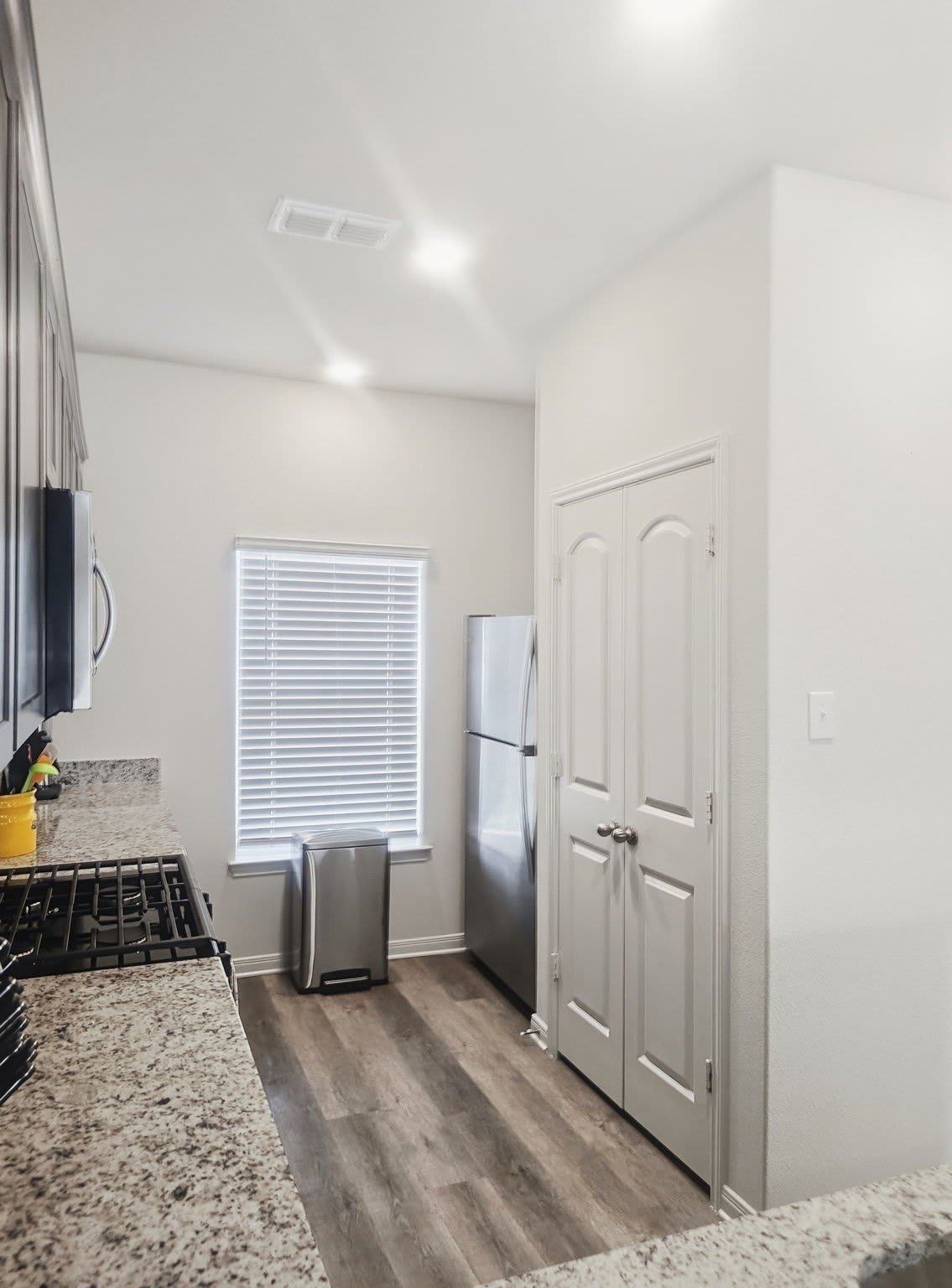 8125 White Sulphur Road – photo 4