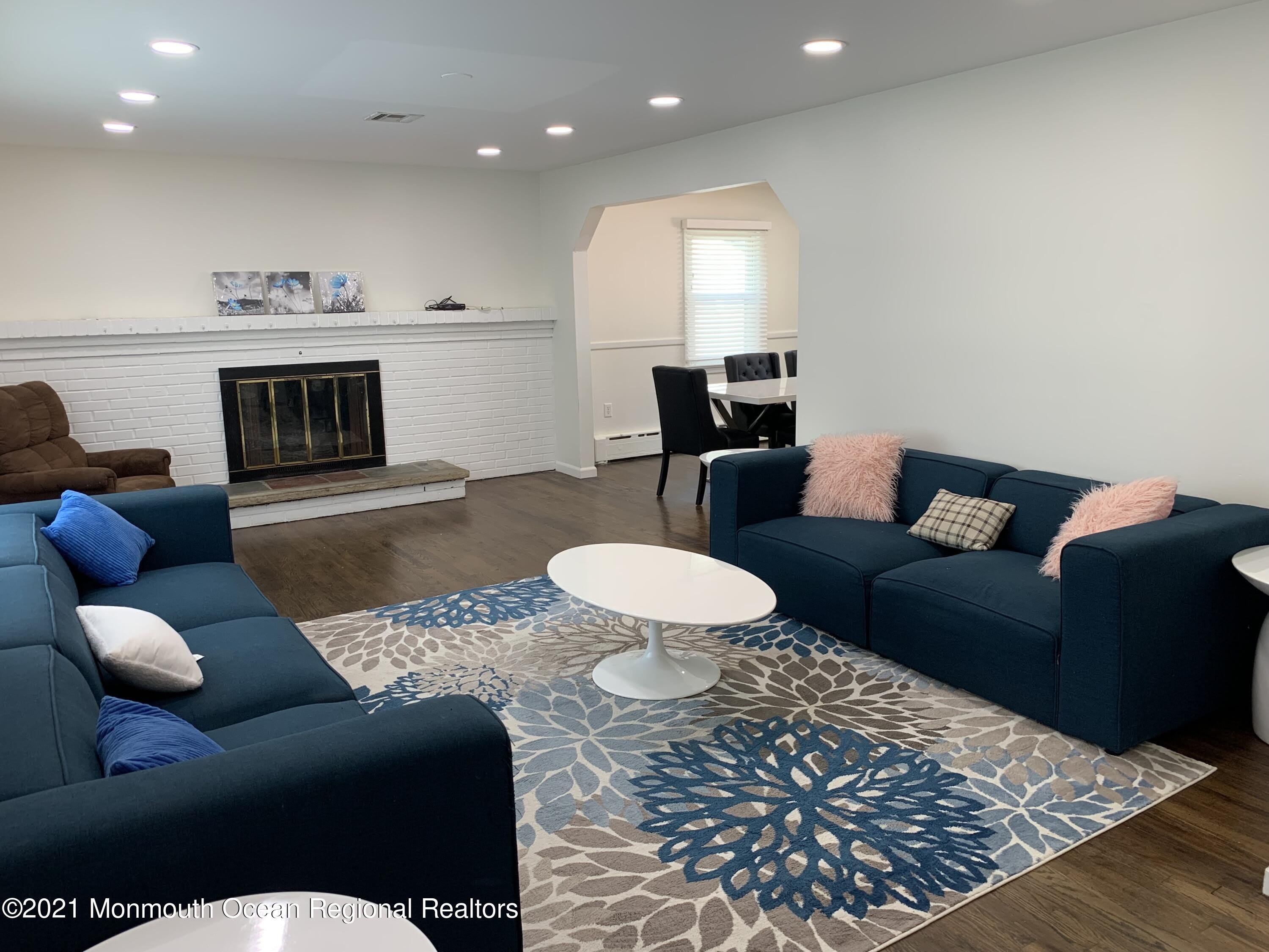 135 Ampere Avenue – photo 5