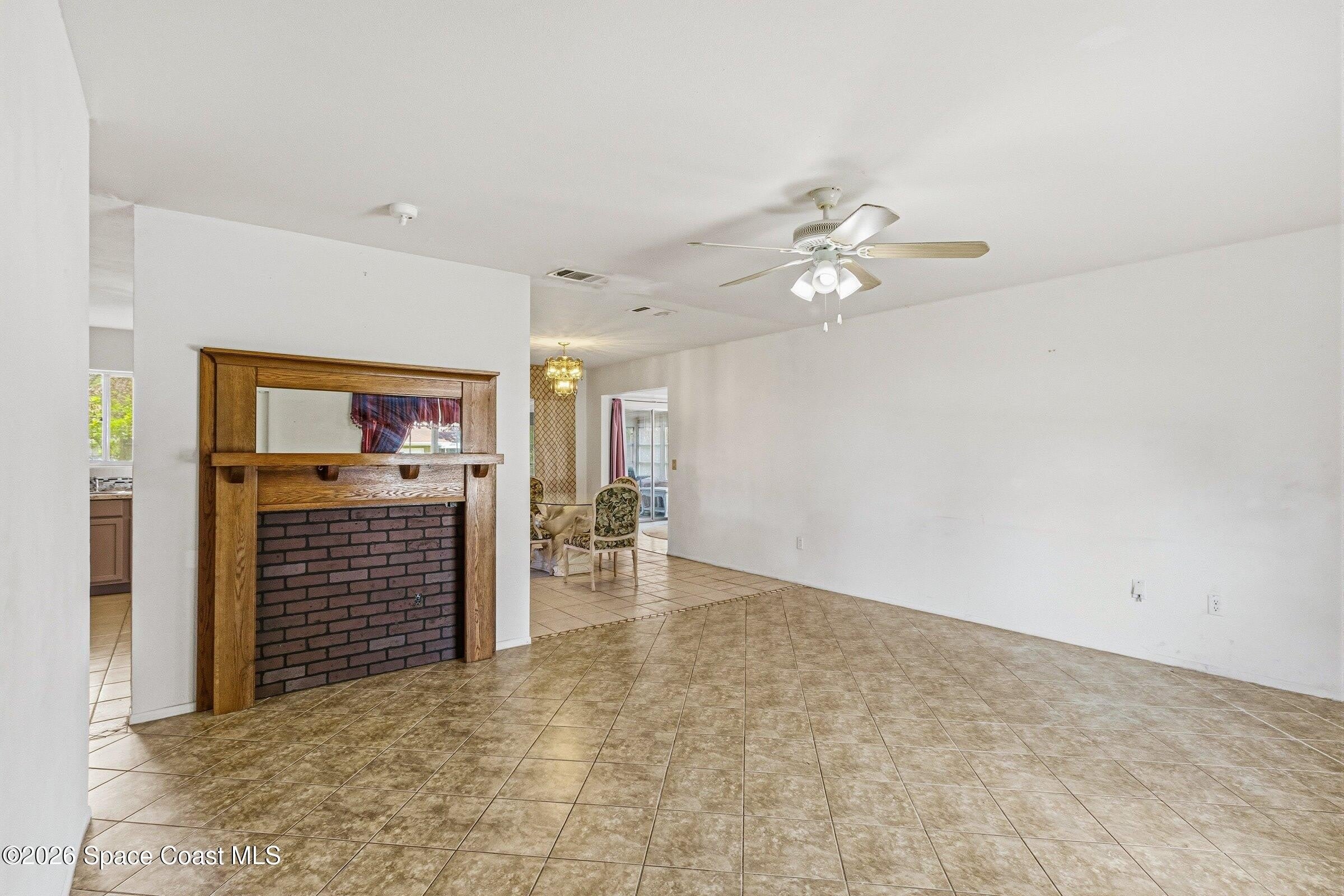 1265 Ethel Circle NE – photo 5