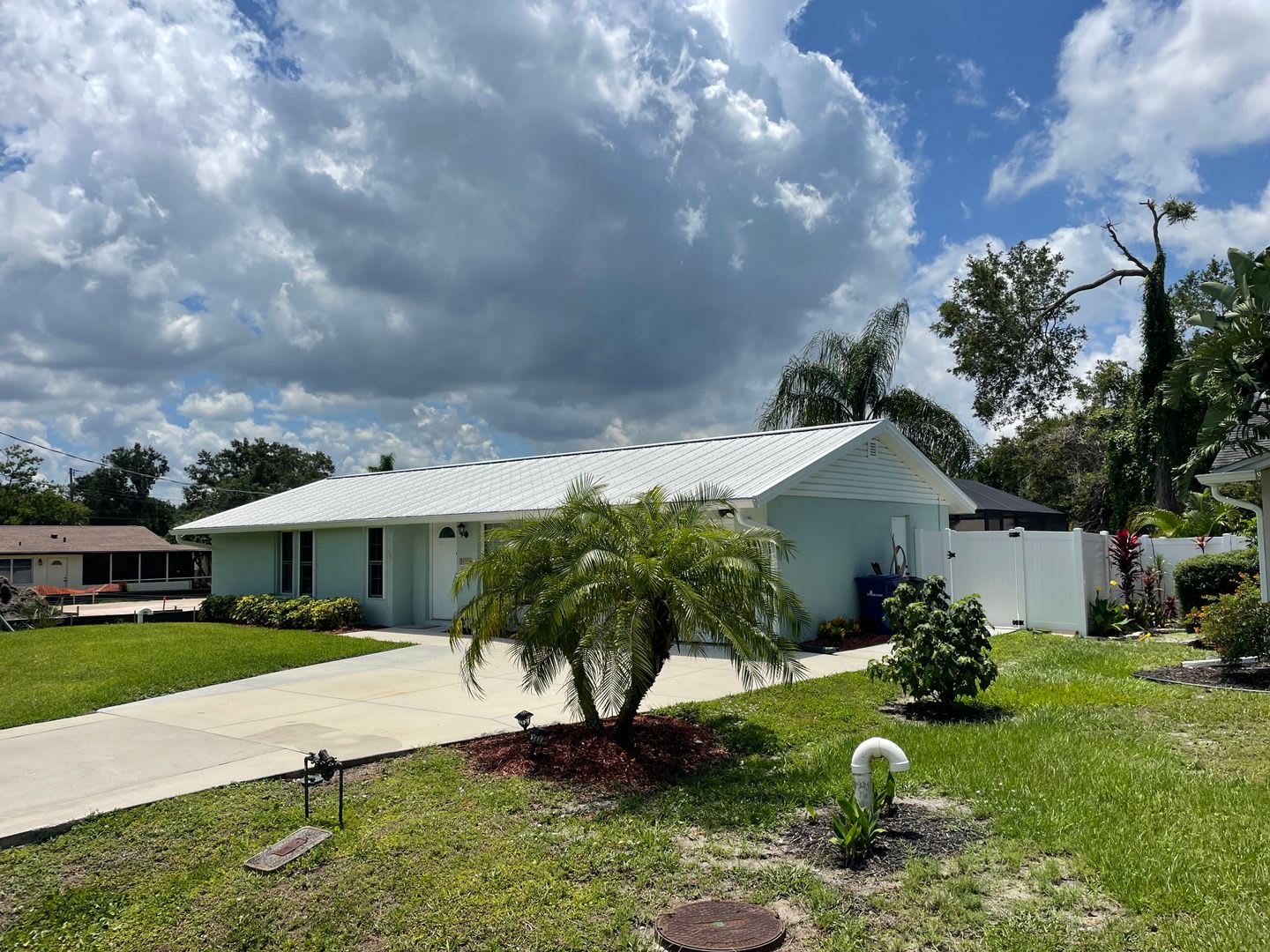 ANNUAL UNFURNISHED 3-bedroom, 2-bathroom house in Oak Shores community – photo 3