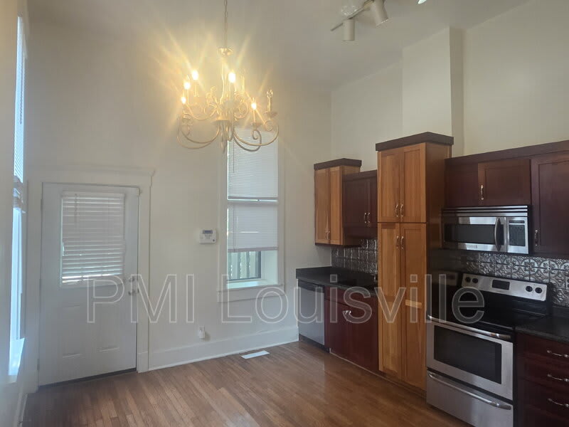 1156 S Brook St – photo 2