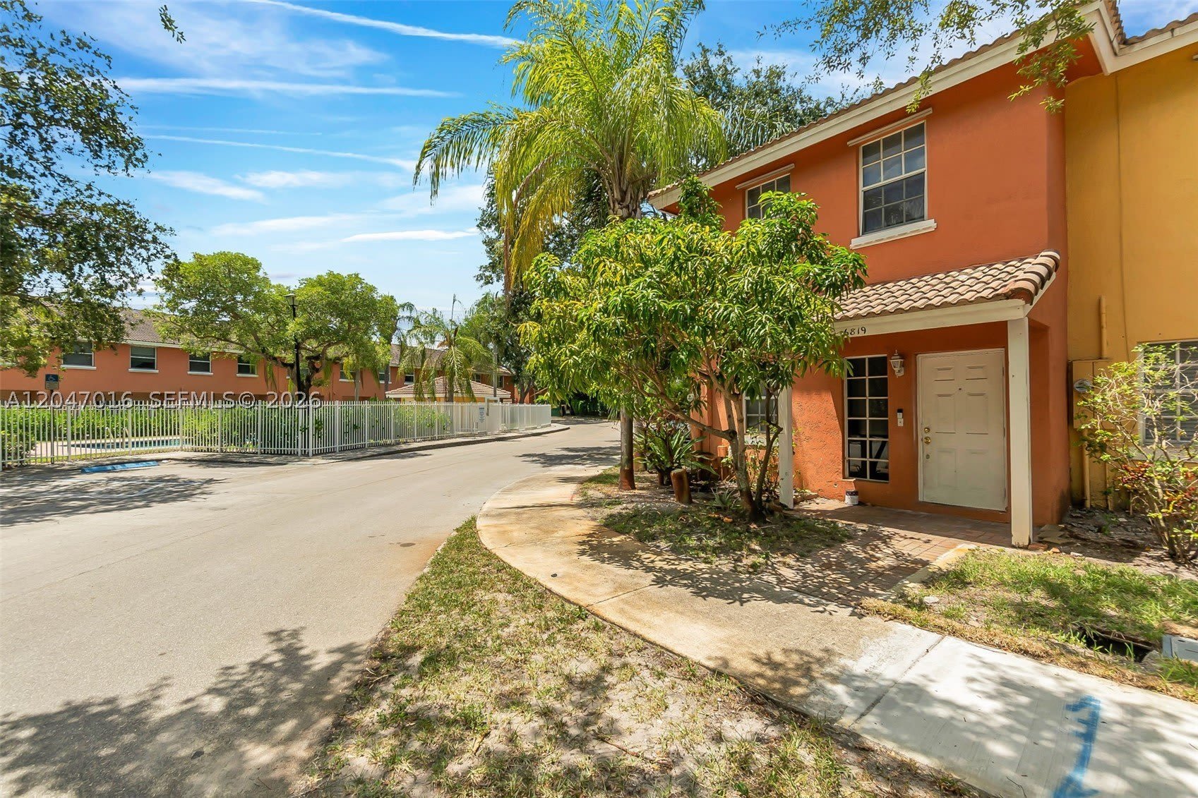 6819 Sienna Club Pl – photo 2