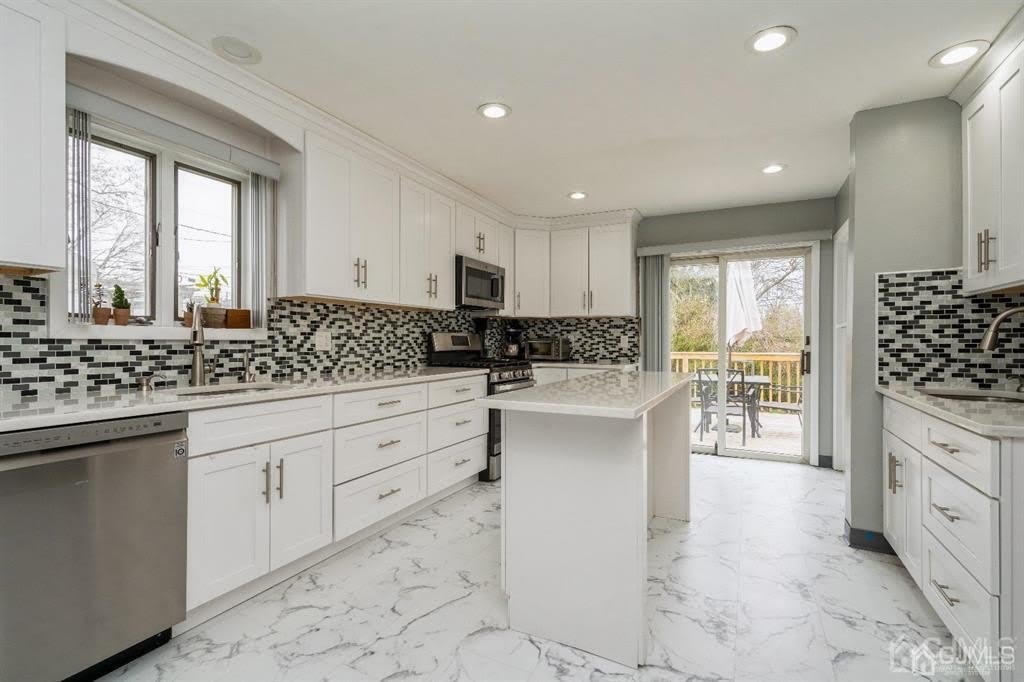 407 Harrison Avenue – photo 2