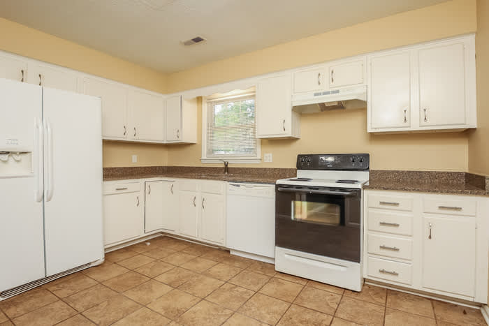 7610 Chippendale Road – photo 4