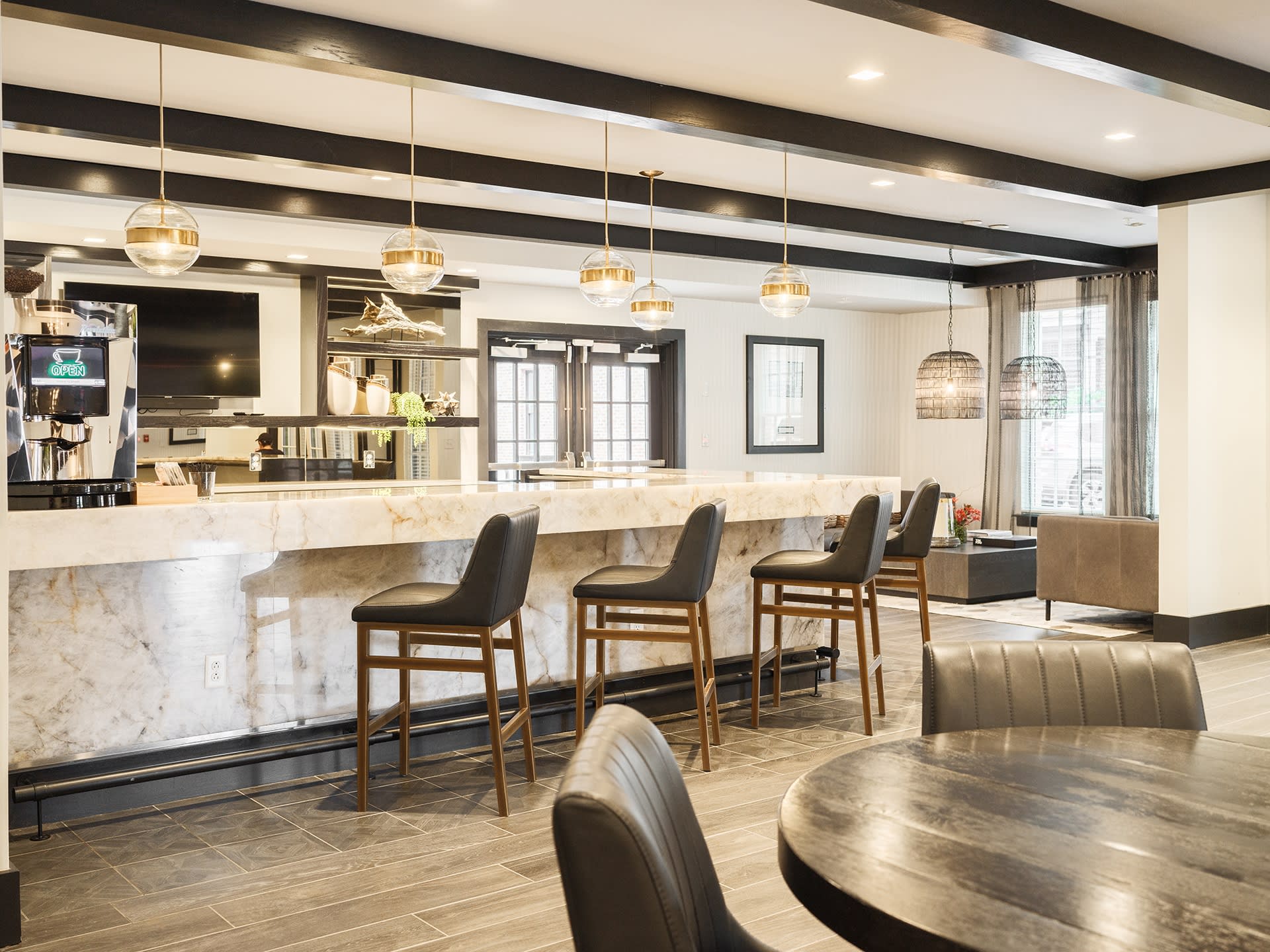 Capital Collective Luxury Apartments – photo 4