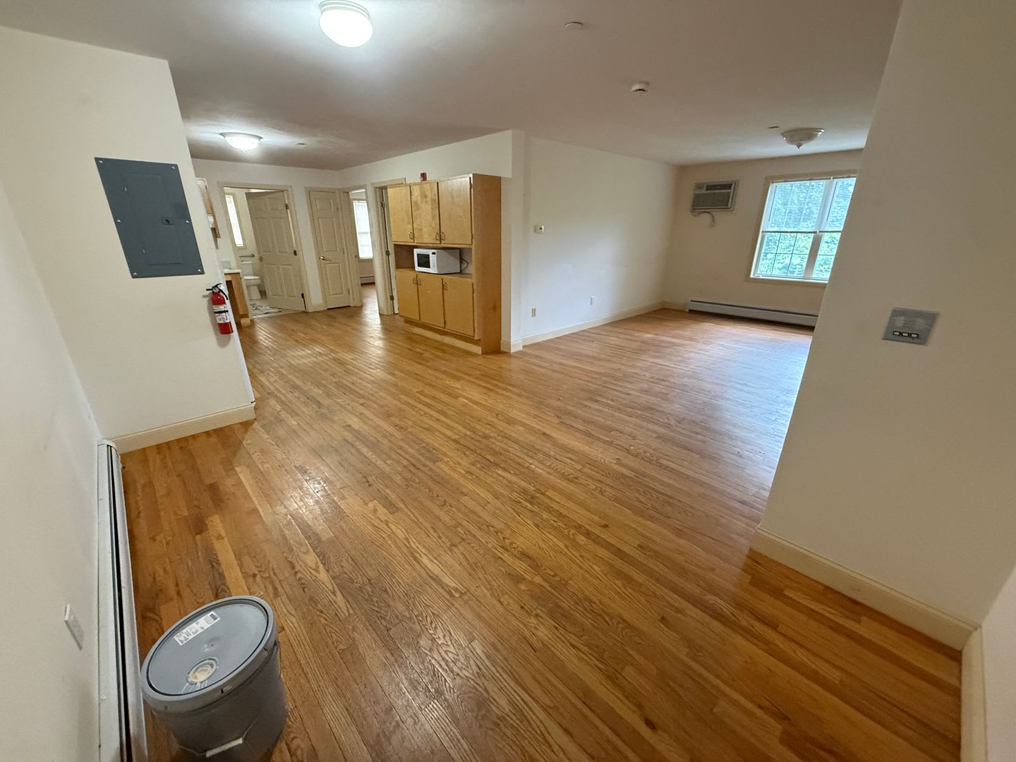 843 845 Mammoth Rd – photo 1