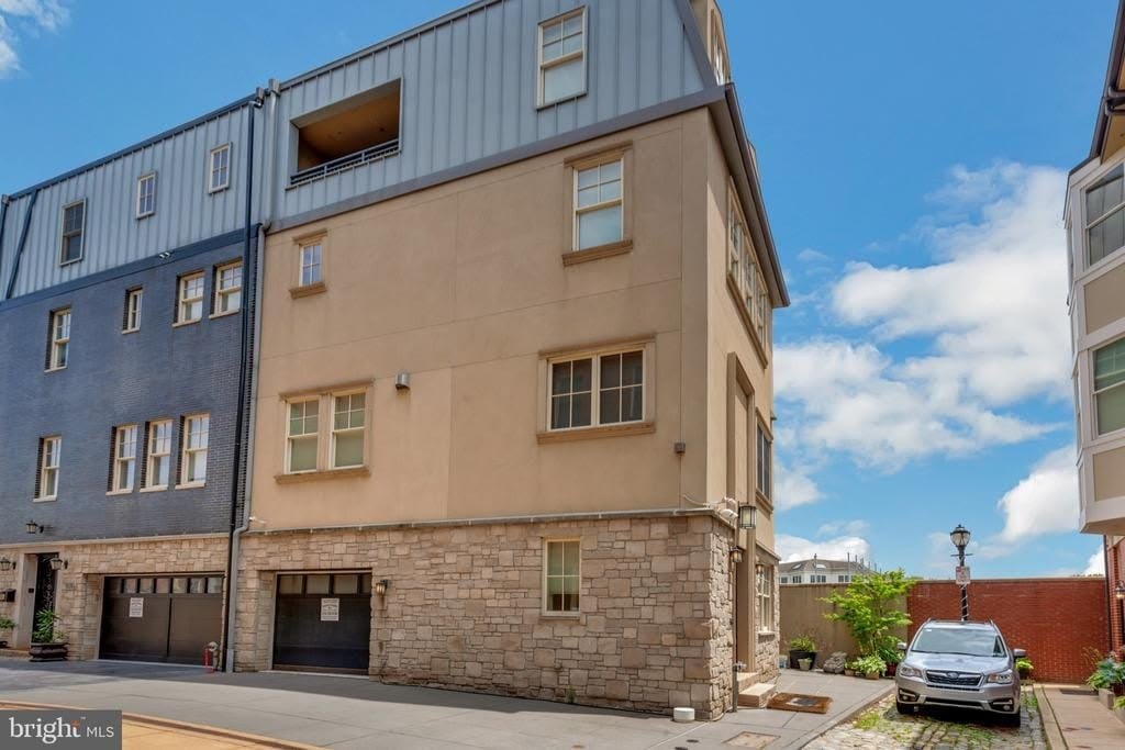 133 SALTER STREET – photo 2