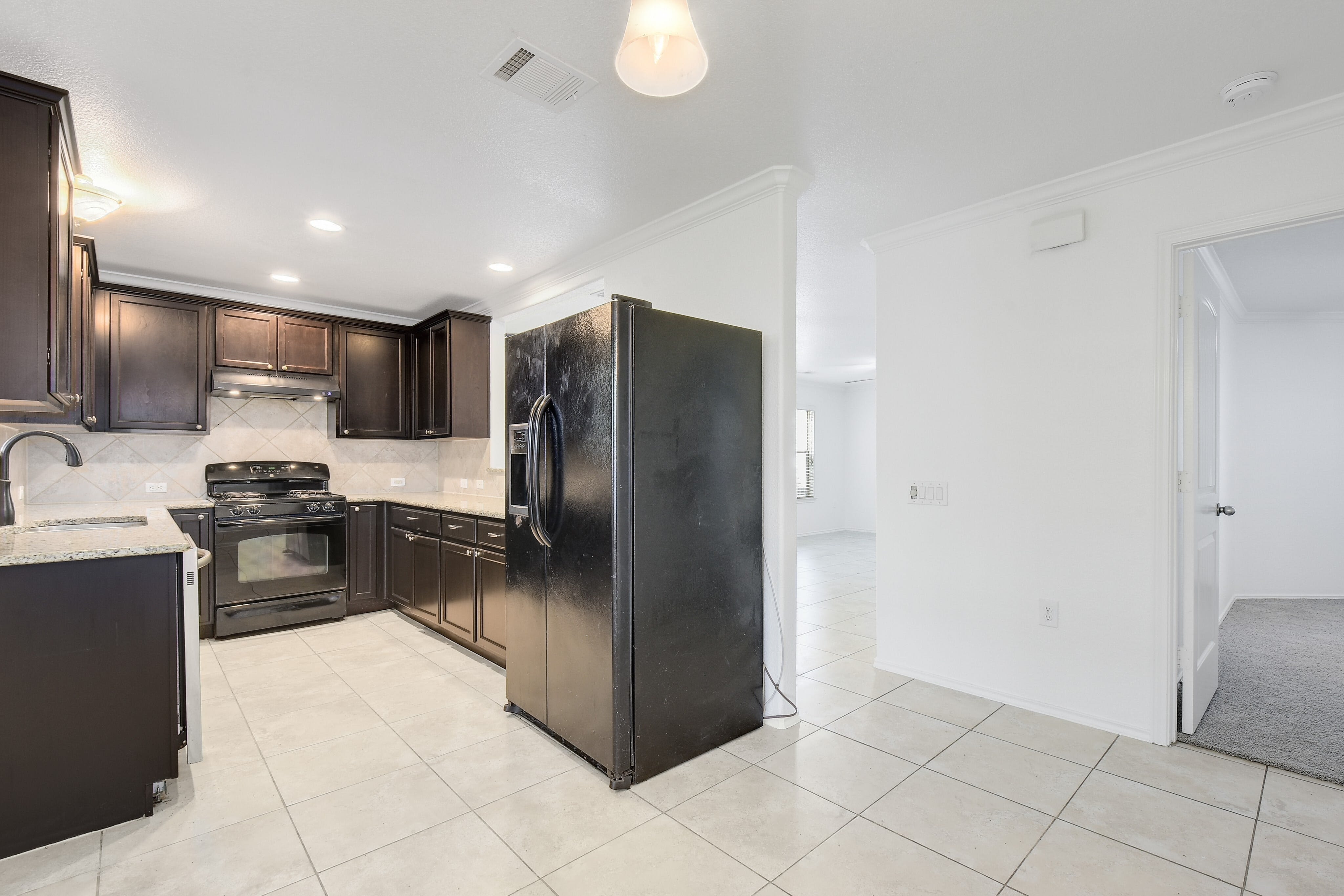 7201 Outfitter Drive – photo 5