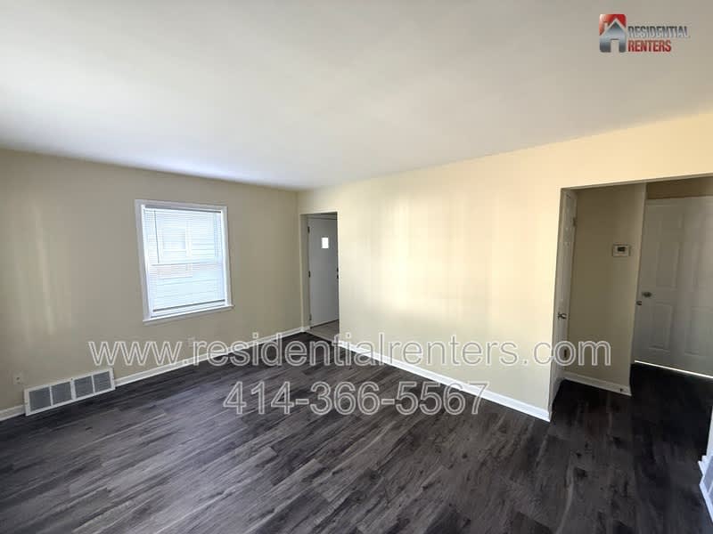 4703 N 45th Street – photo 3